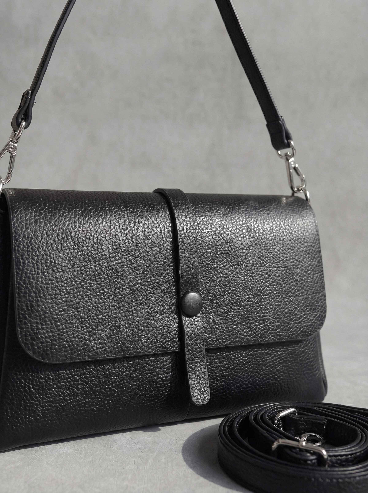 Black Shoulder Bag-1716892103 - for Women - Bag Collection | Nishat | Shop Online