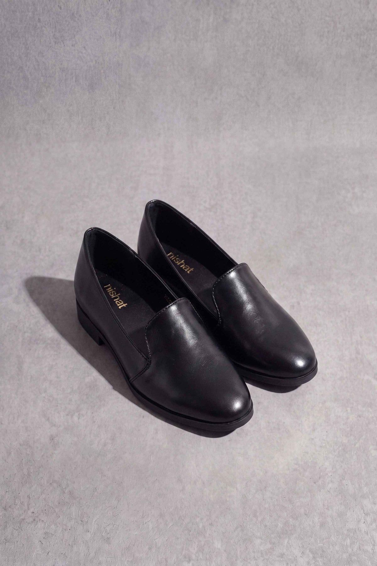 Black Pumps-1717612903