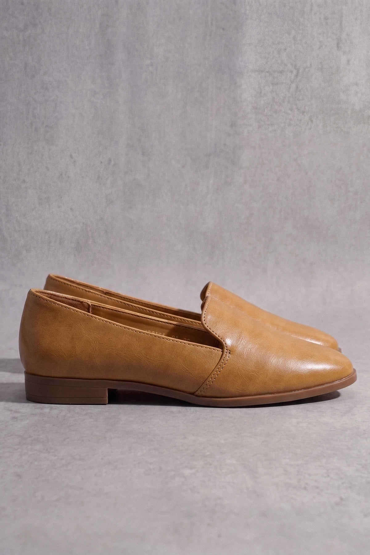 Beige Pumps-1717612918