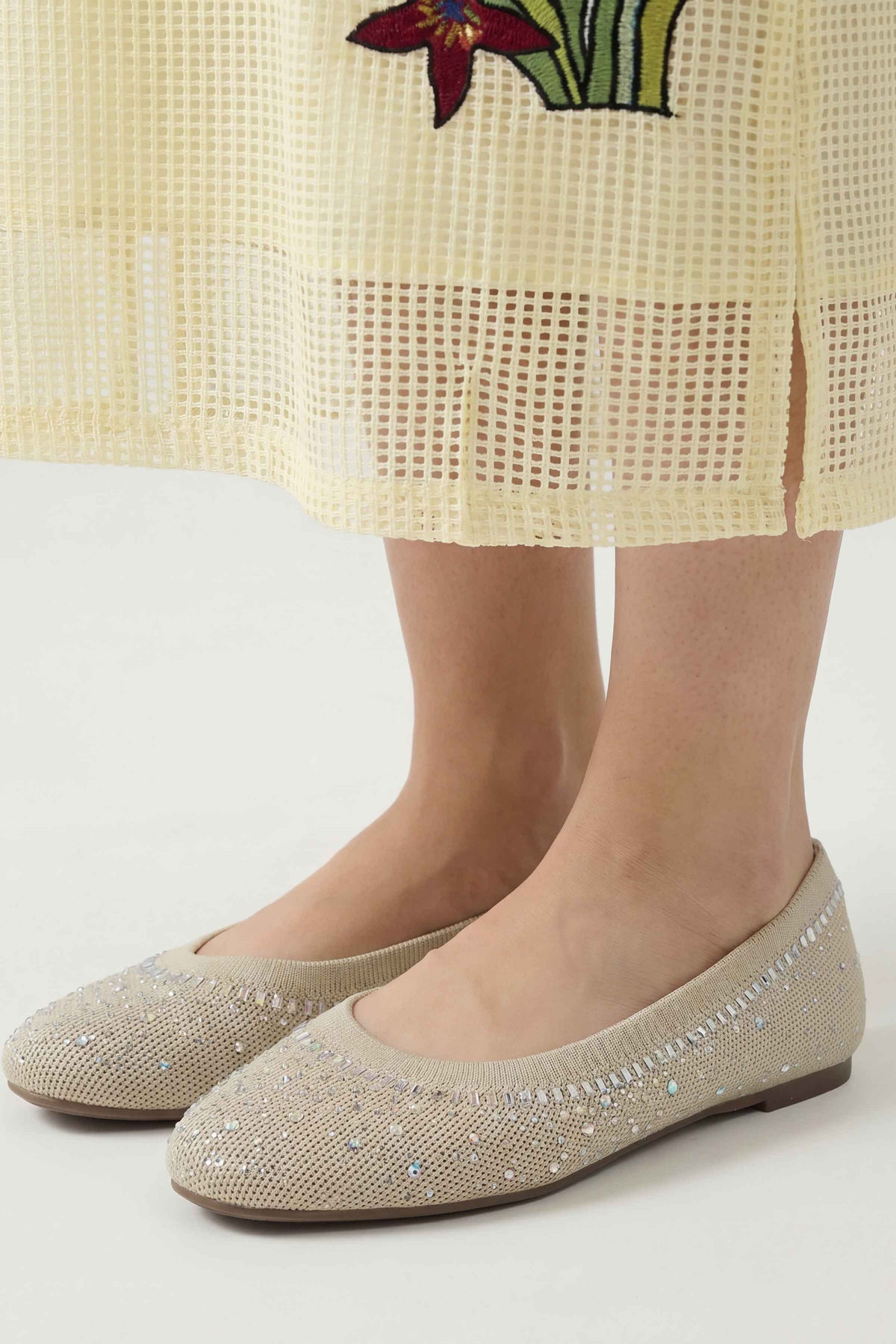 Beige Pumps-1717622918