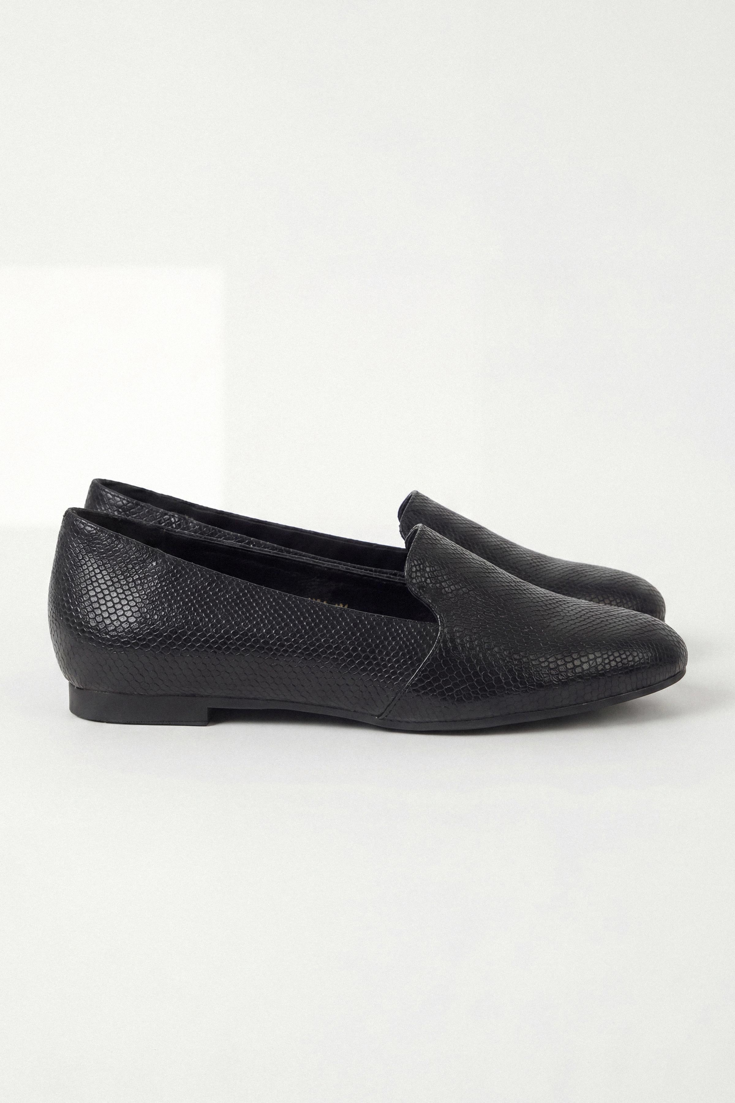 Black Pumps-1717682903 - for Women - Shoes Collection | Nishat | Shop Online