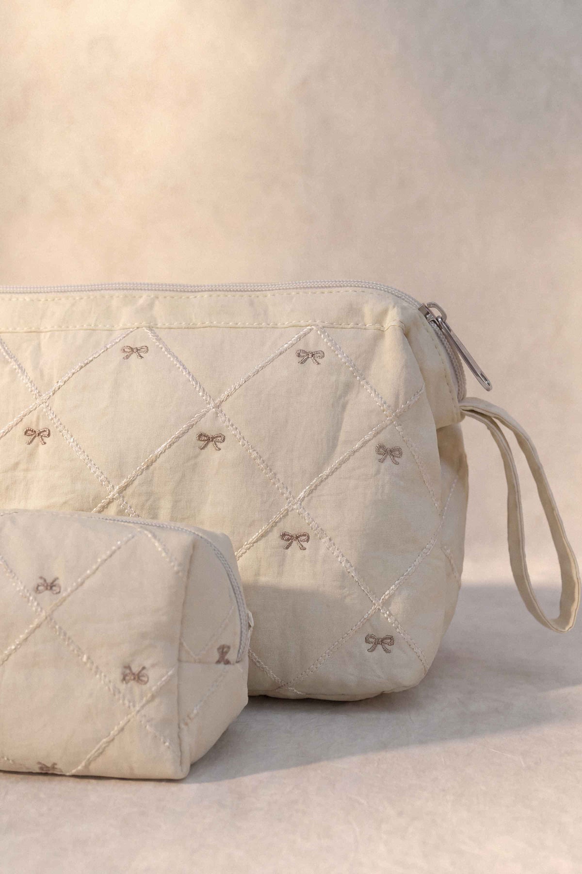 Off White Vanity Bag-1720162107 for Women - Bag Collection | Nishat | Shop Online