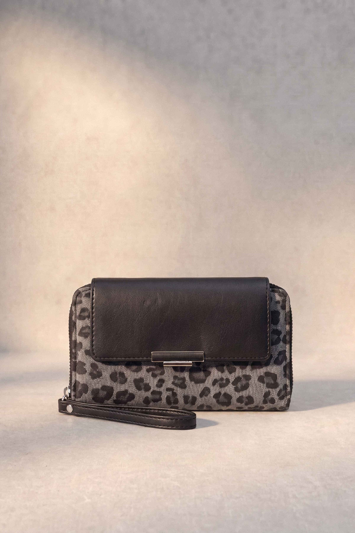Black Phone Bag-1720242103 - for Women - Bag Collection | Nishat | Shop Online