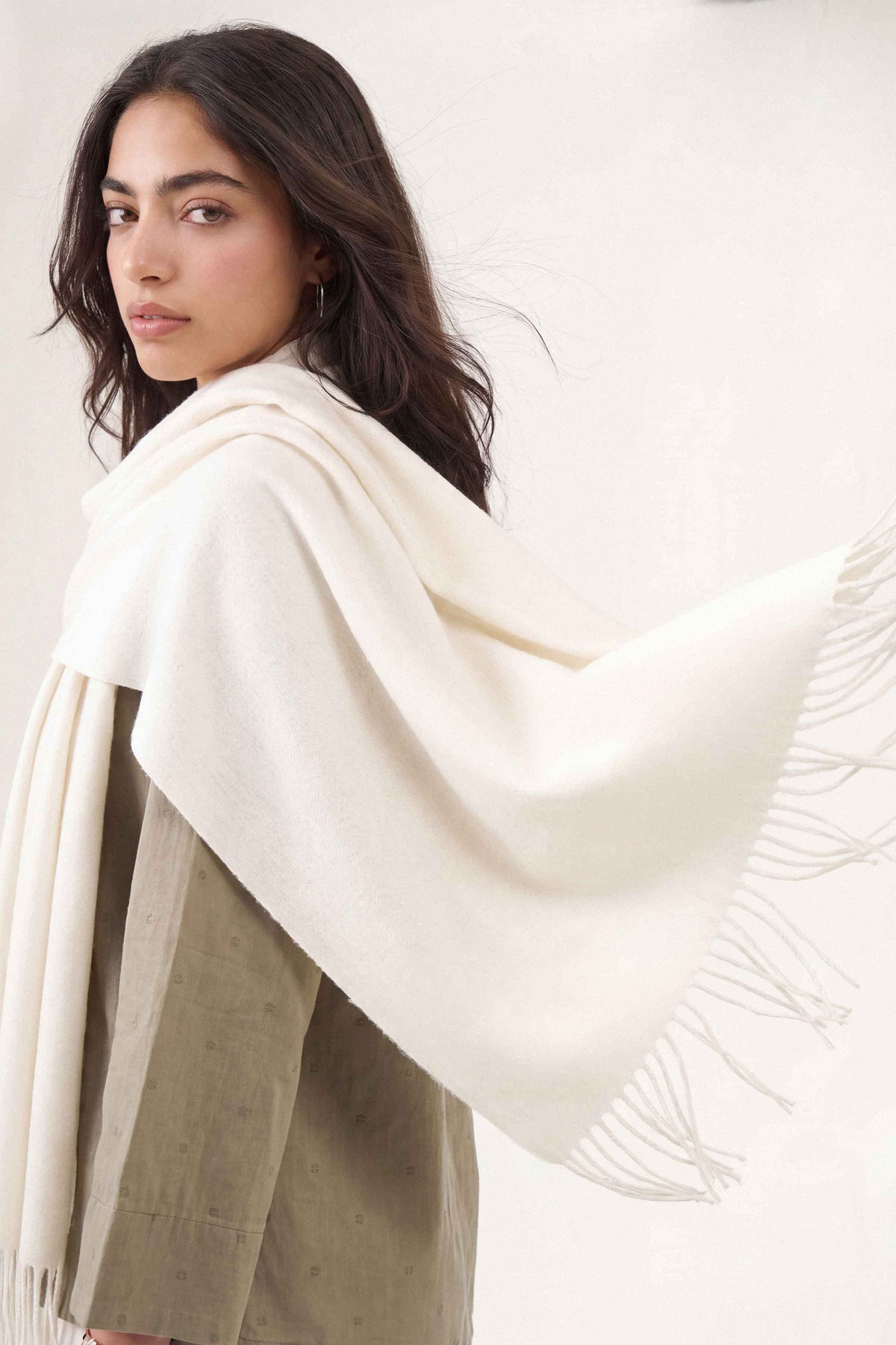 Off White Women Shawl-1720482107 for Women - Shawl Collection | Nishat | Shop Online