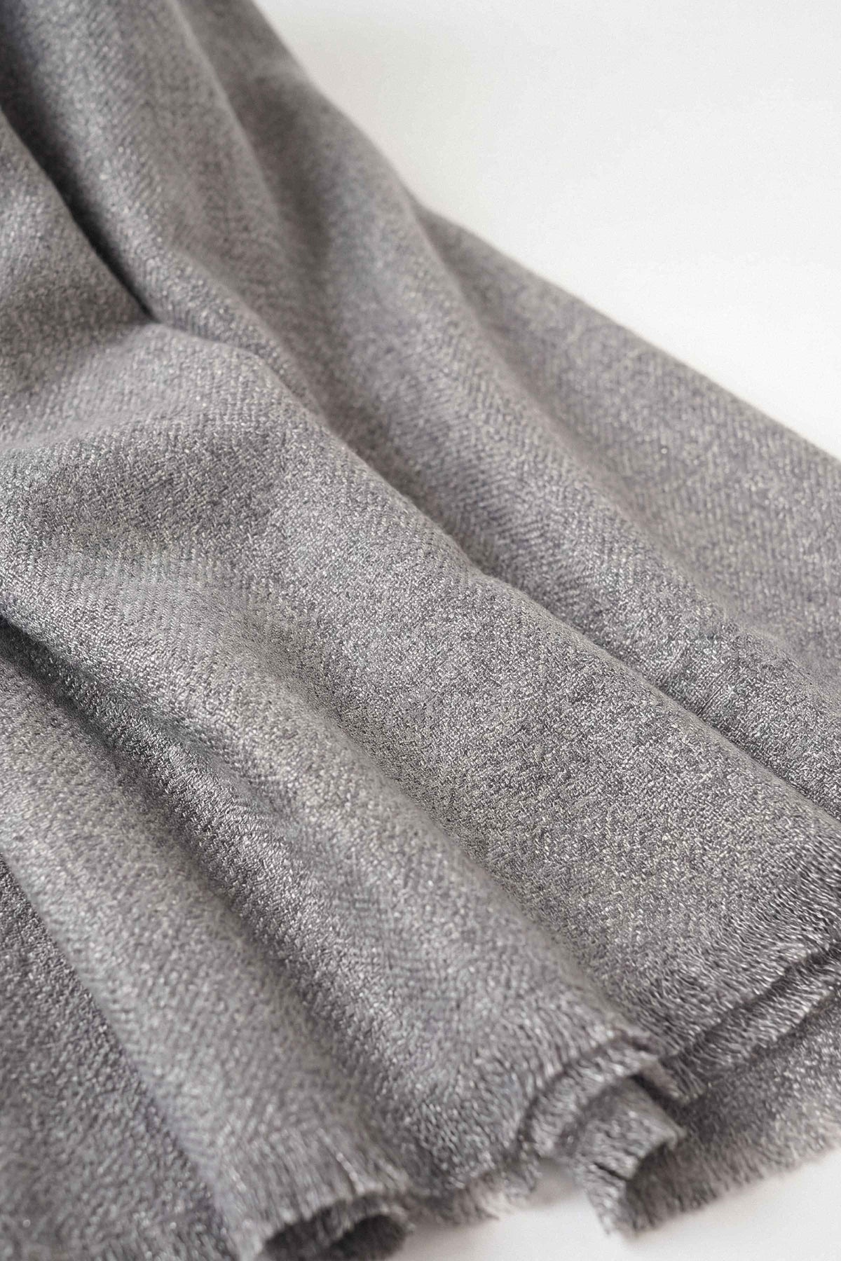 Grey Women Shawl-1720492111 for Women - Shawl Collection | Nishat | Shop Online