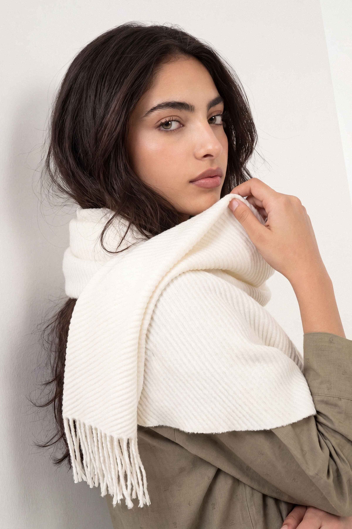 Off White Women Shawl-1720532107 for Women - Shawl Collection | Nishat | Shop Online