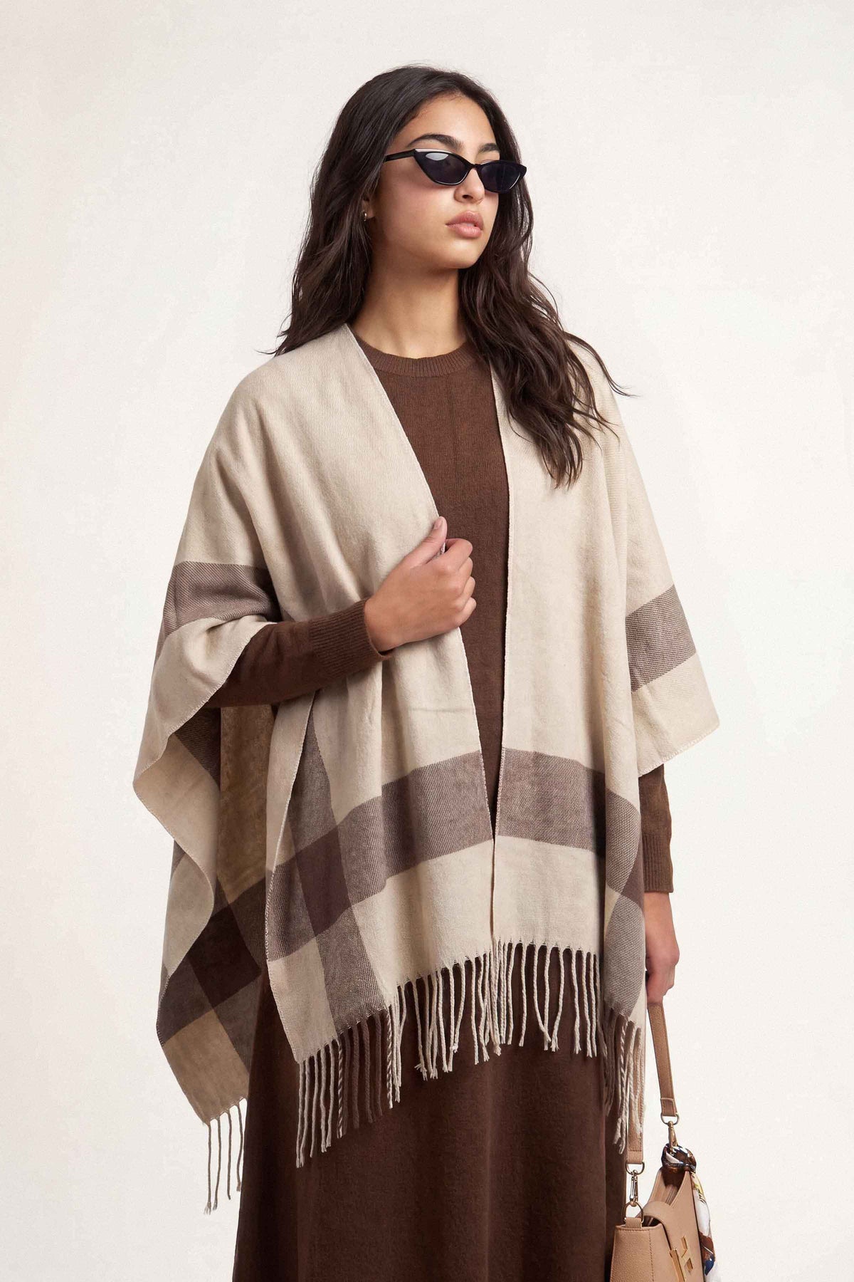 Off White Cape Shawl-1721252107 for Women - Cape Shawl Collection | Nishat | Shop Online