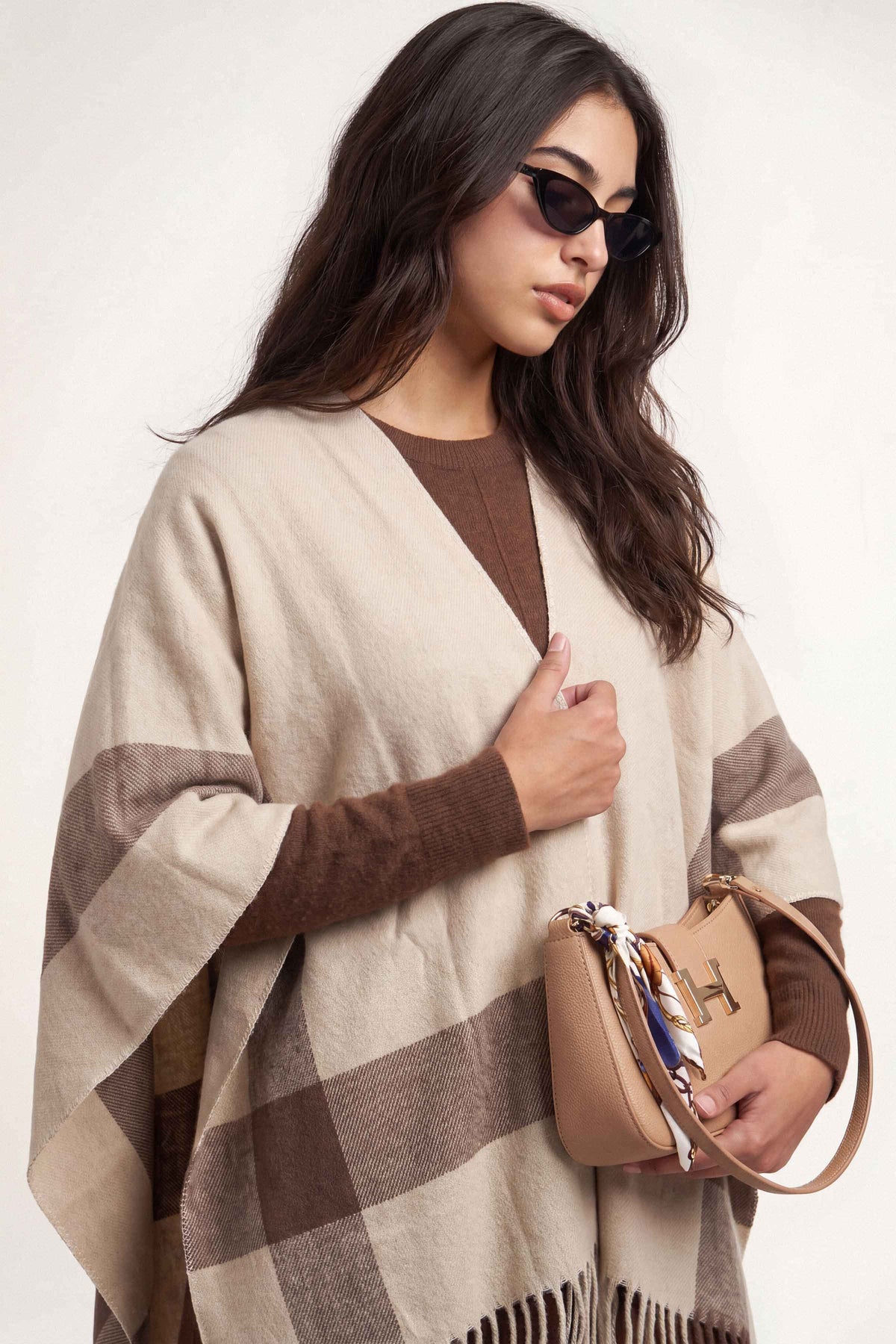 Off White Cape Shawl-1721252107 for Women - Cape Shawl Collection | Nishat | Shop Online