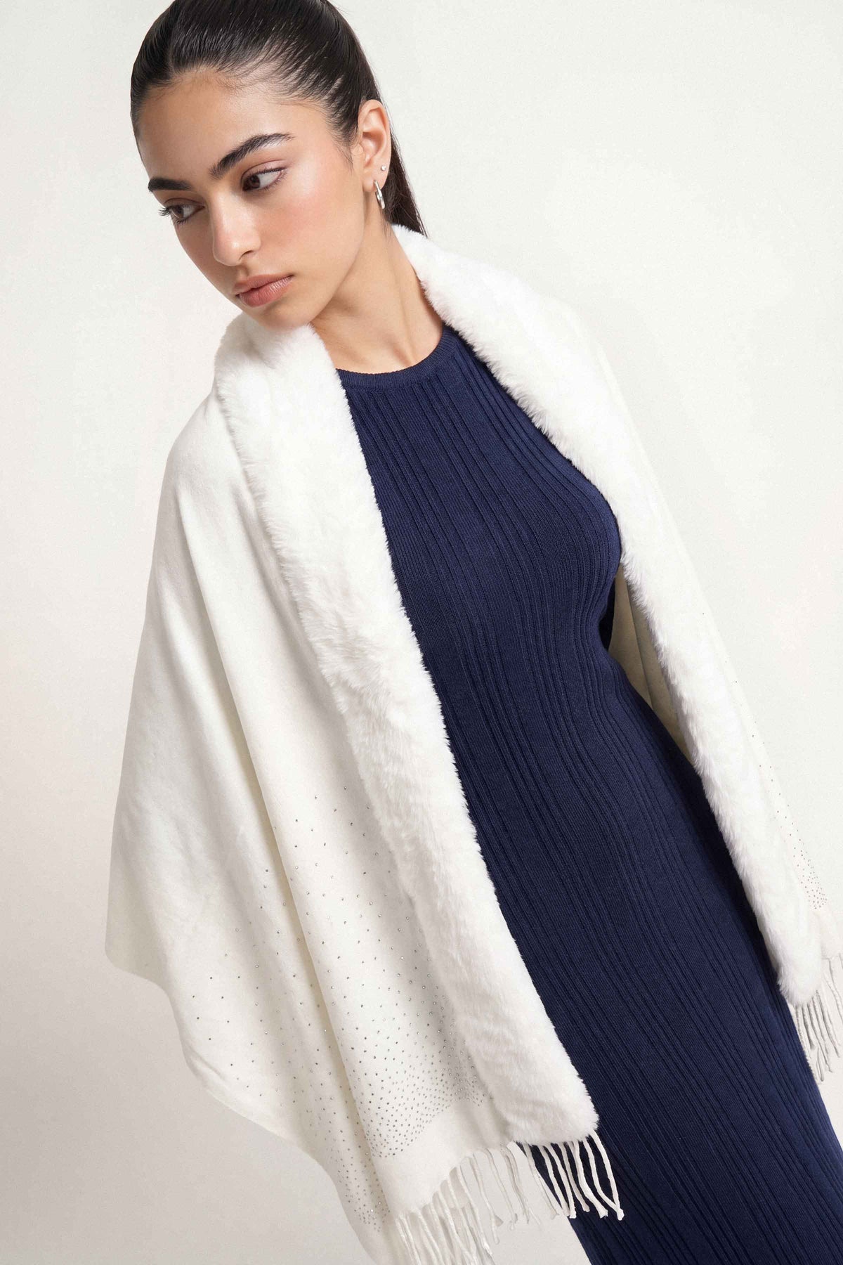 Off White Cape Shawl-1721302107 for Women - Cape Shawl Collection | Nishat | Shop Online