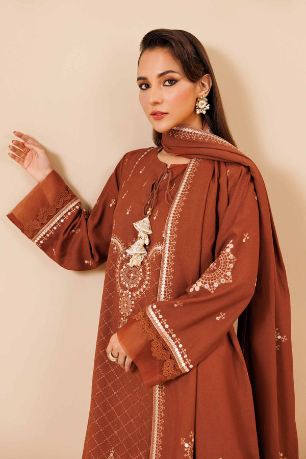 3 Piece - Embroidered Suit - 42404372