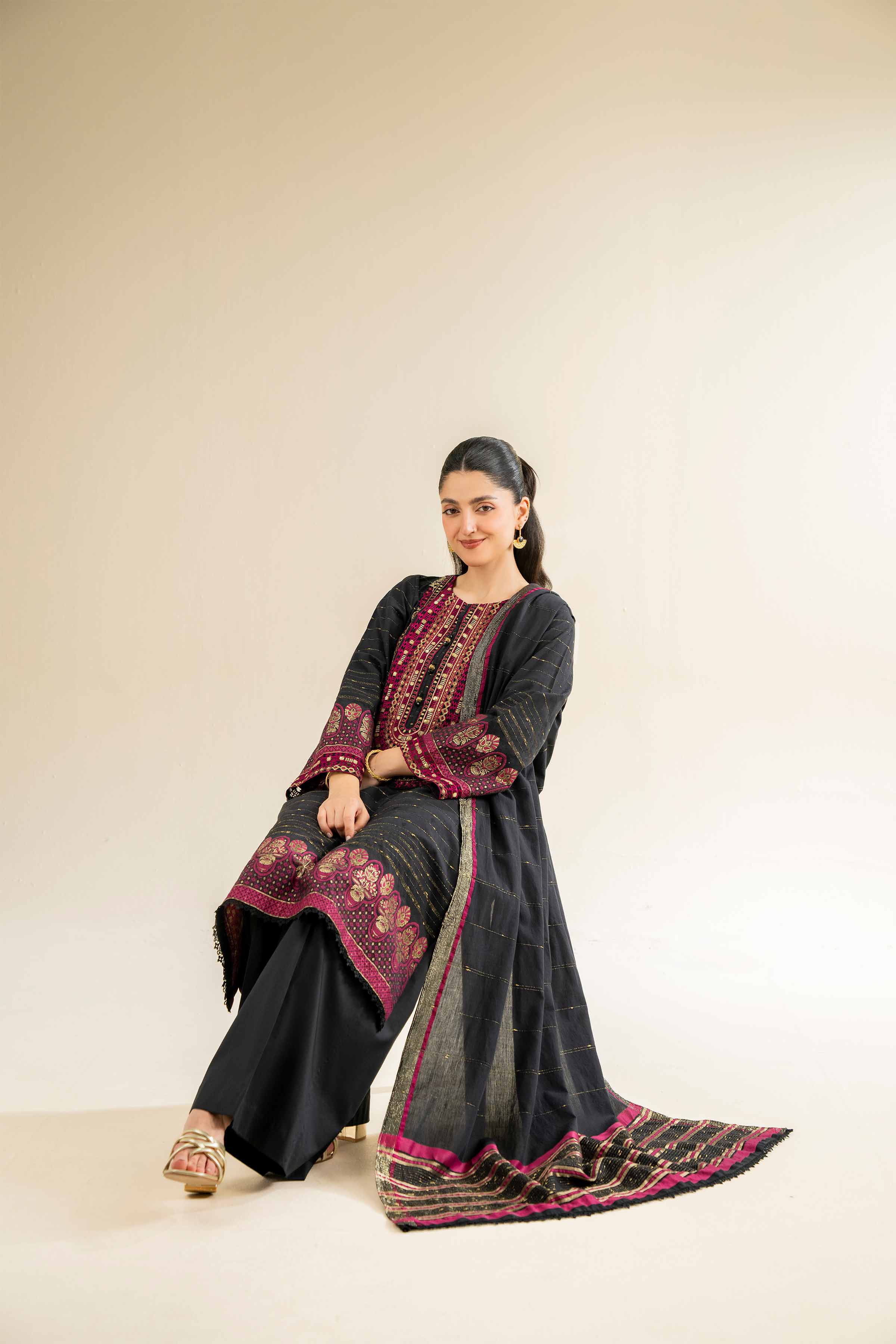 3 Piece - Jacquard Embroidered Suit - 42501041 for Women - Unstitched Collection | Nishat | Shop Online
