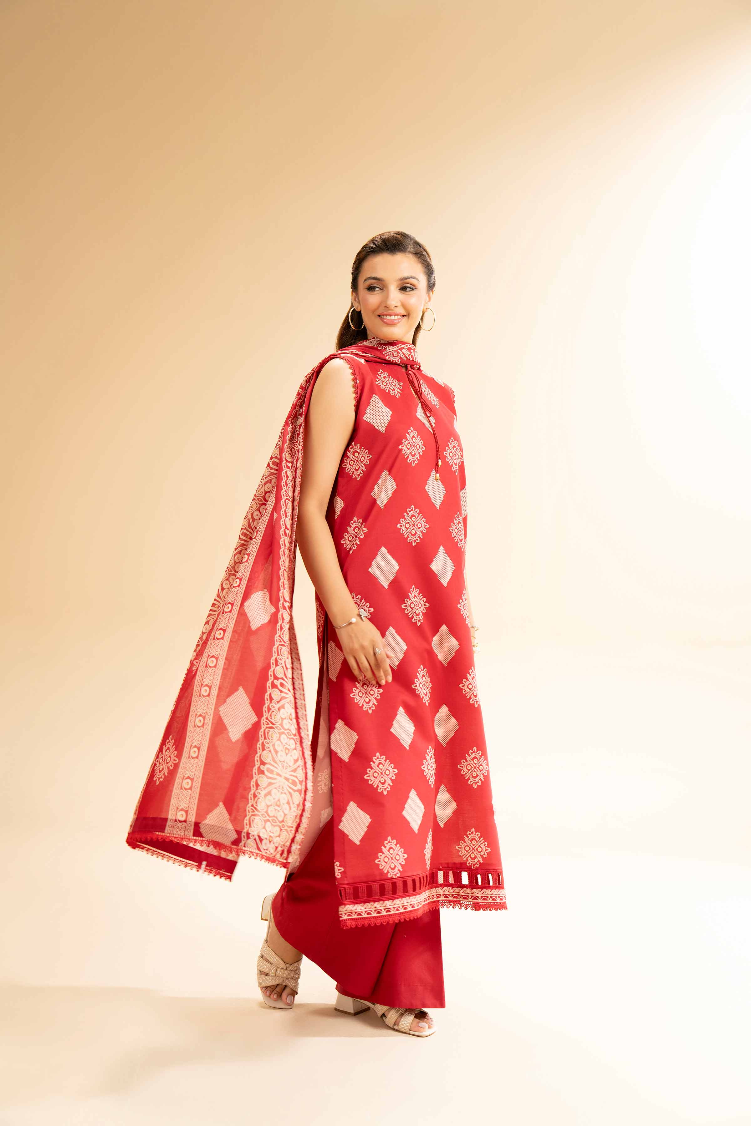 2 Piece - Printed Suit - 42501532 for Women - Unstitched Collection | Nishat | Shop Online