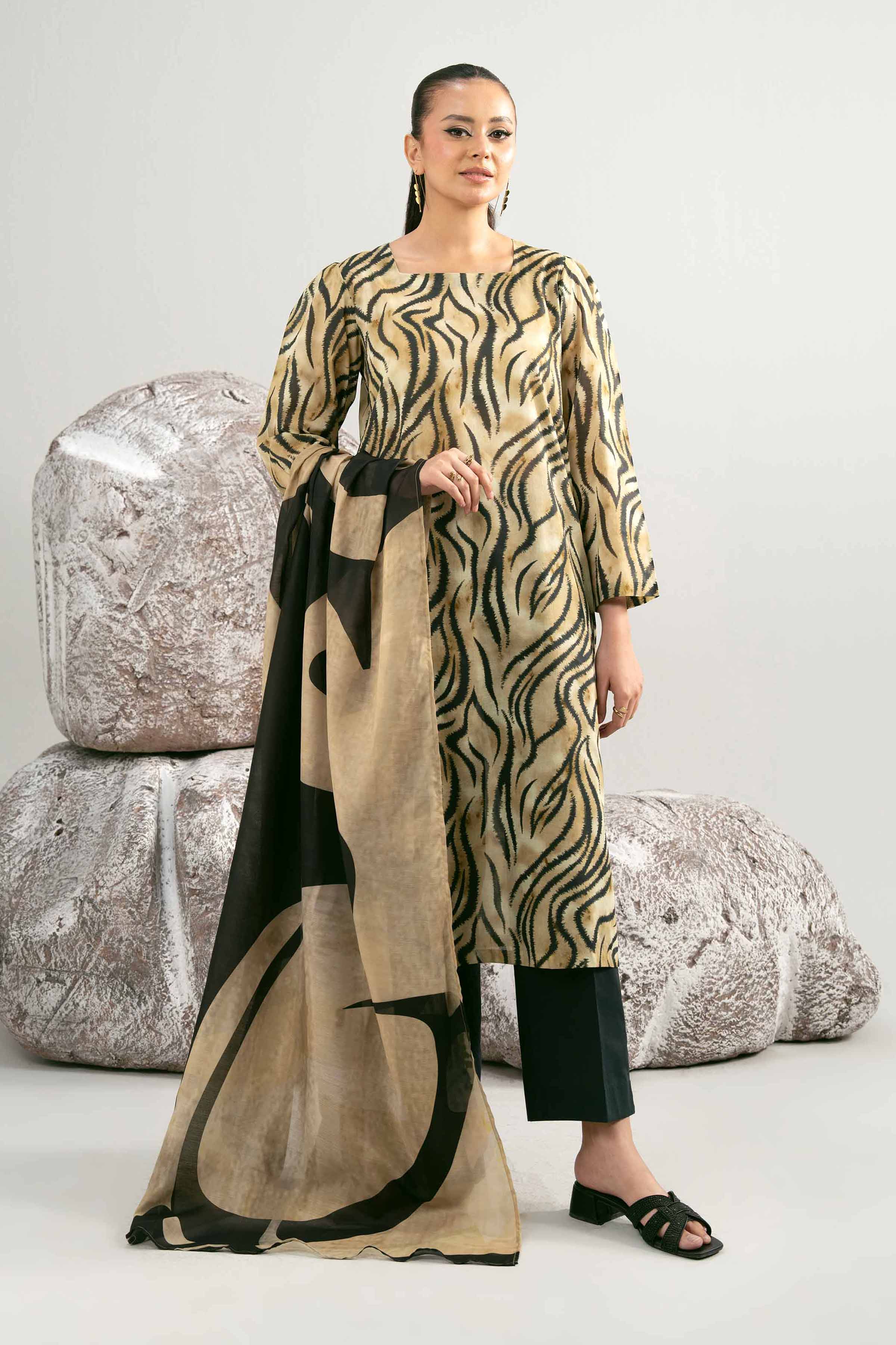 2 Piece - Digital Printed Suit - 42502005 for Women - Unstitched Collection | Nishat | Shop Online