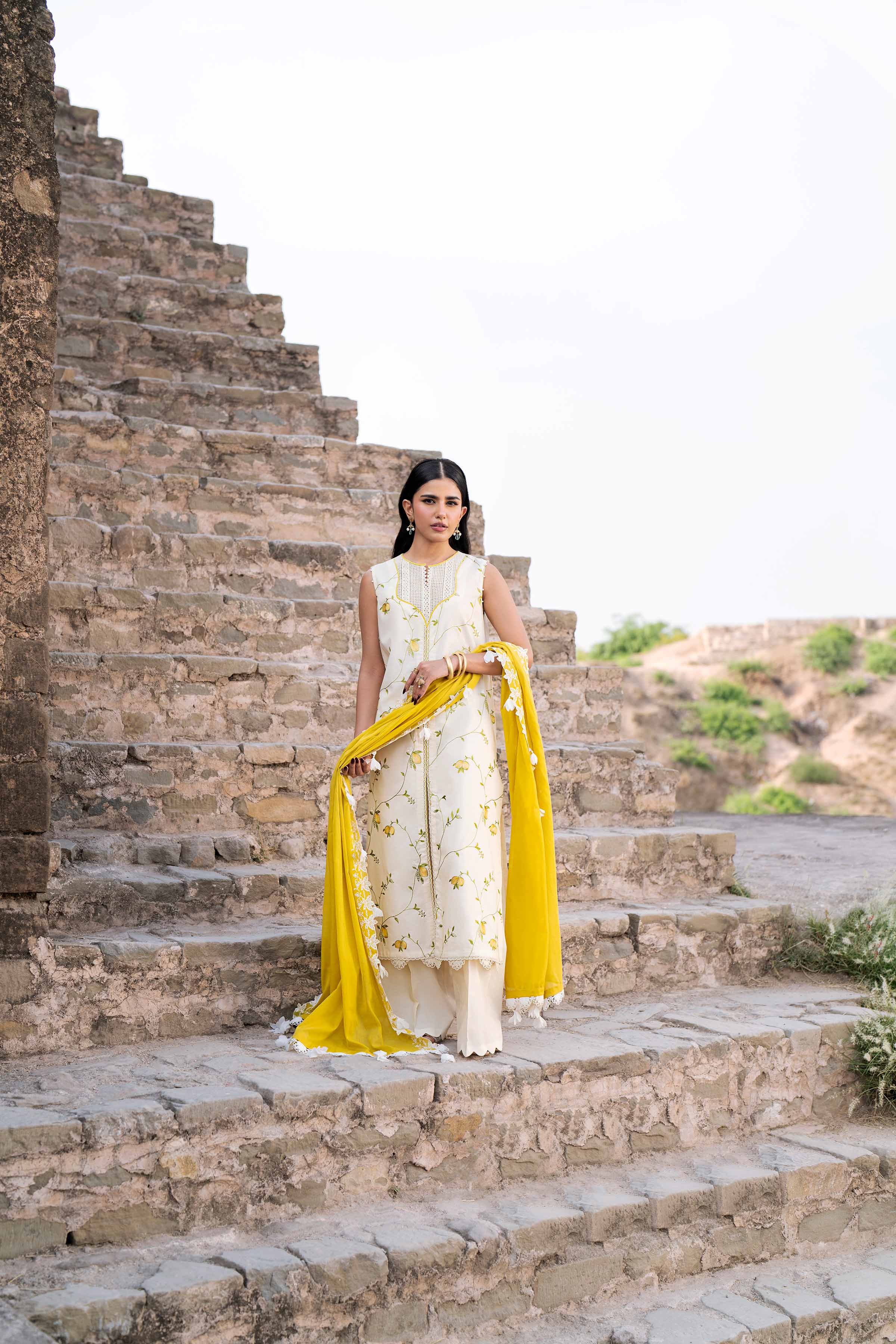 3 Piece - Dyed Embroidered Suit - 42502251