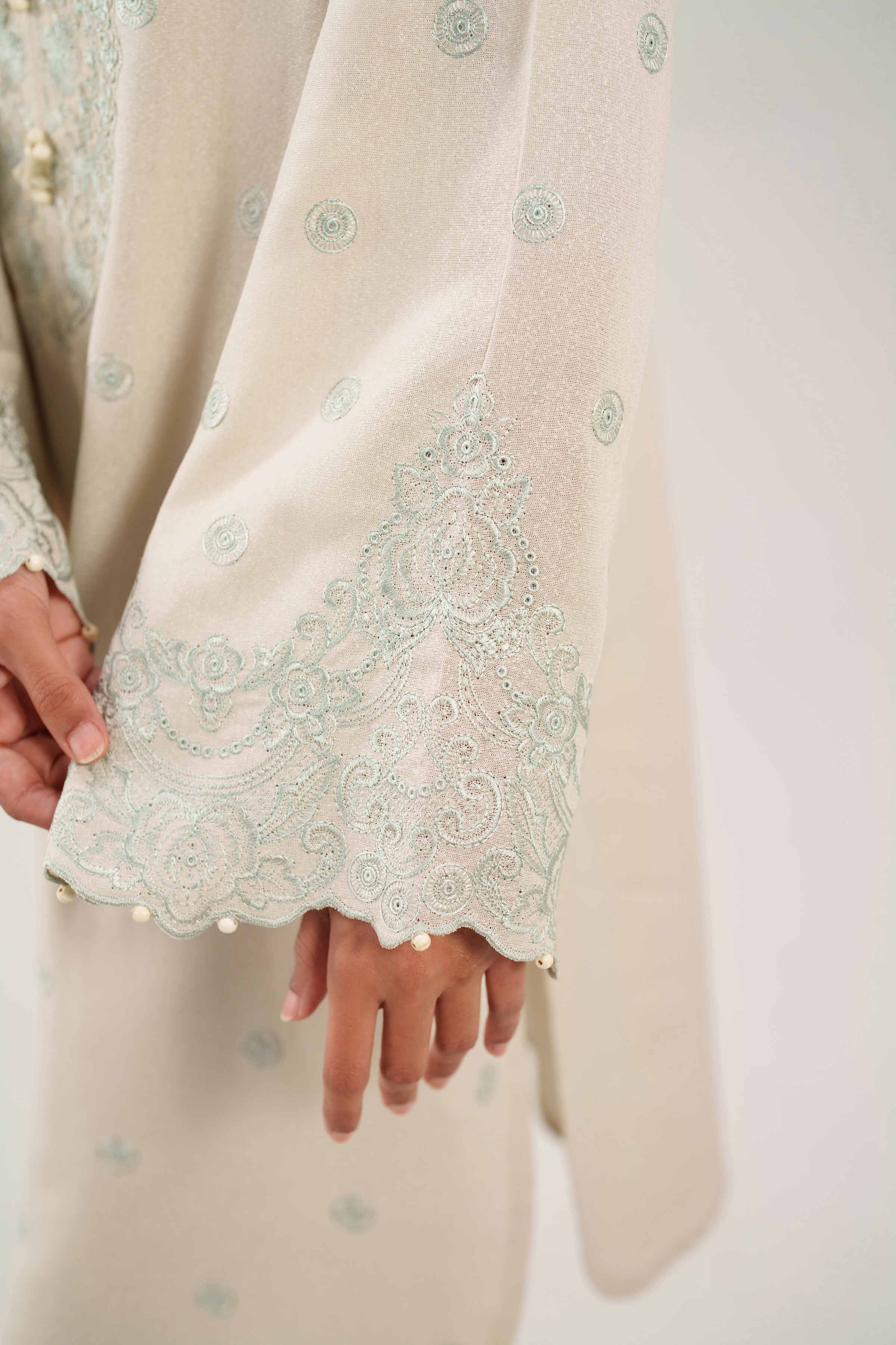 2 Piece - Embroidered Suit - 42502341