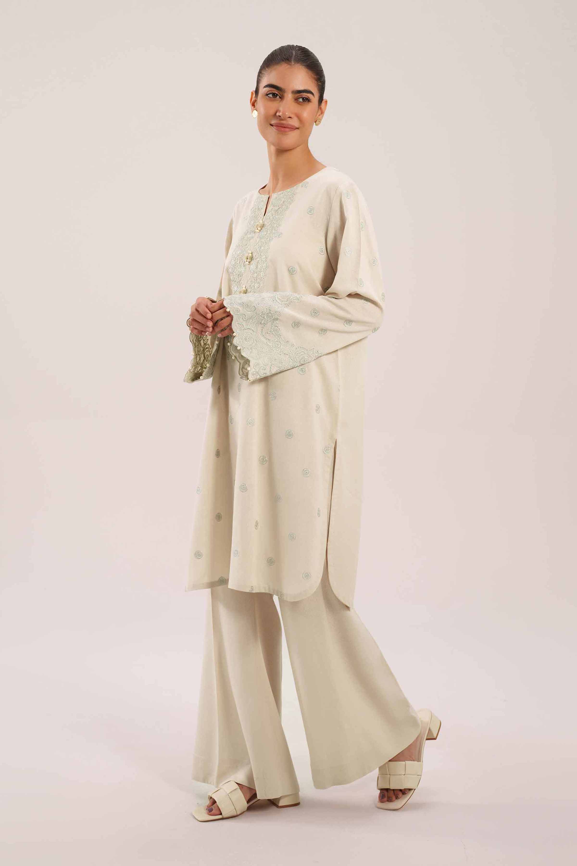 2 Piece - Embroidered Suit - 42502341