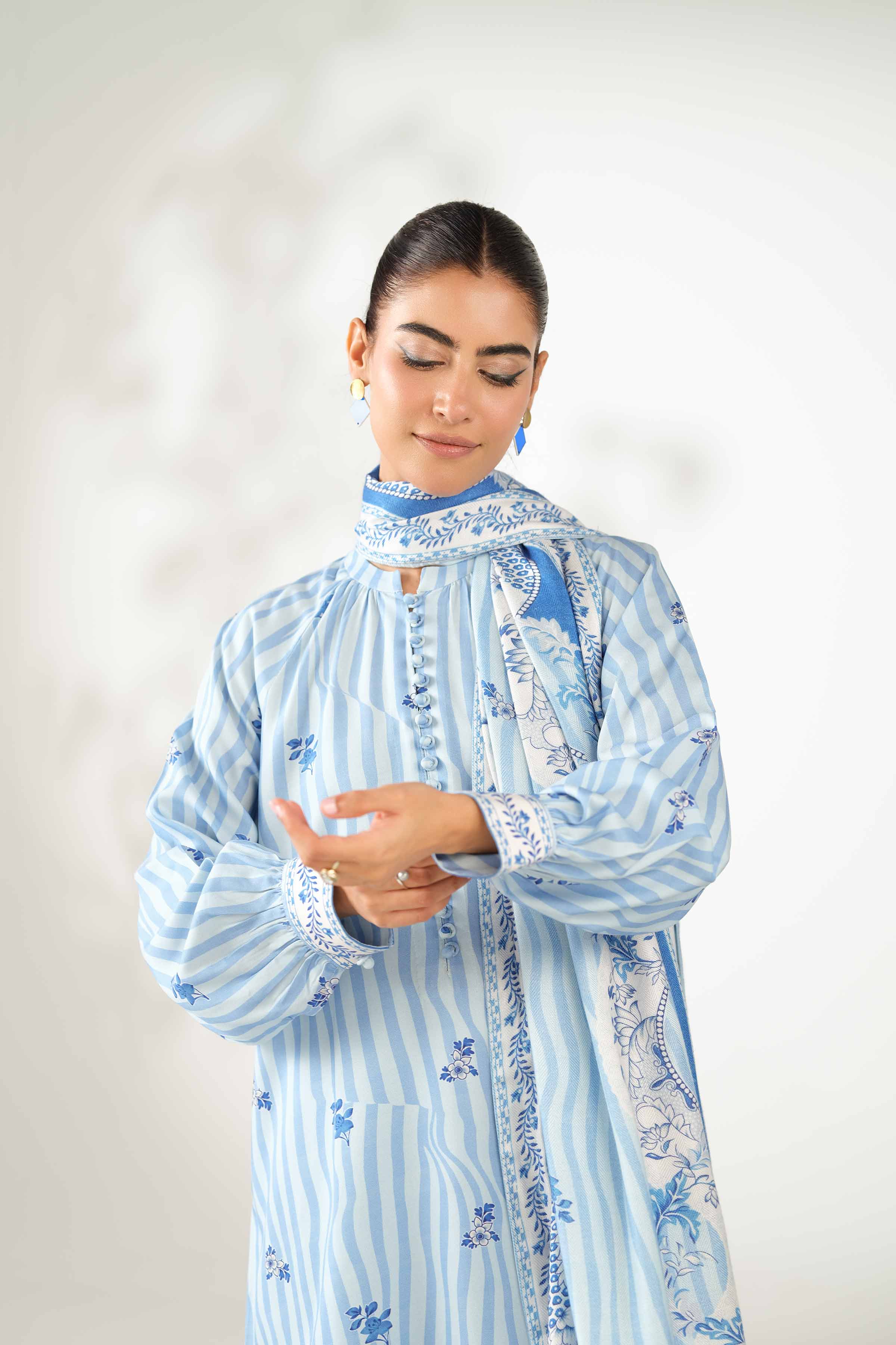 3 Piece - Printed Suit  - 42503702 for Women - Unstitched Collection | Nishat | Shop Online