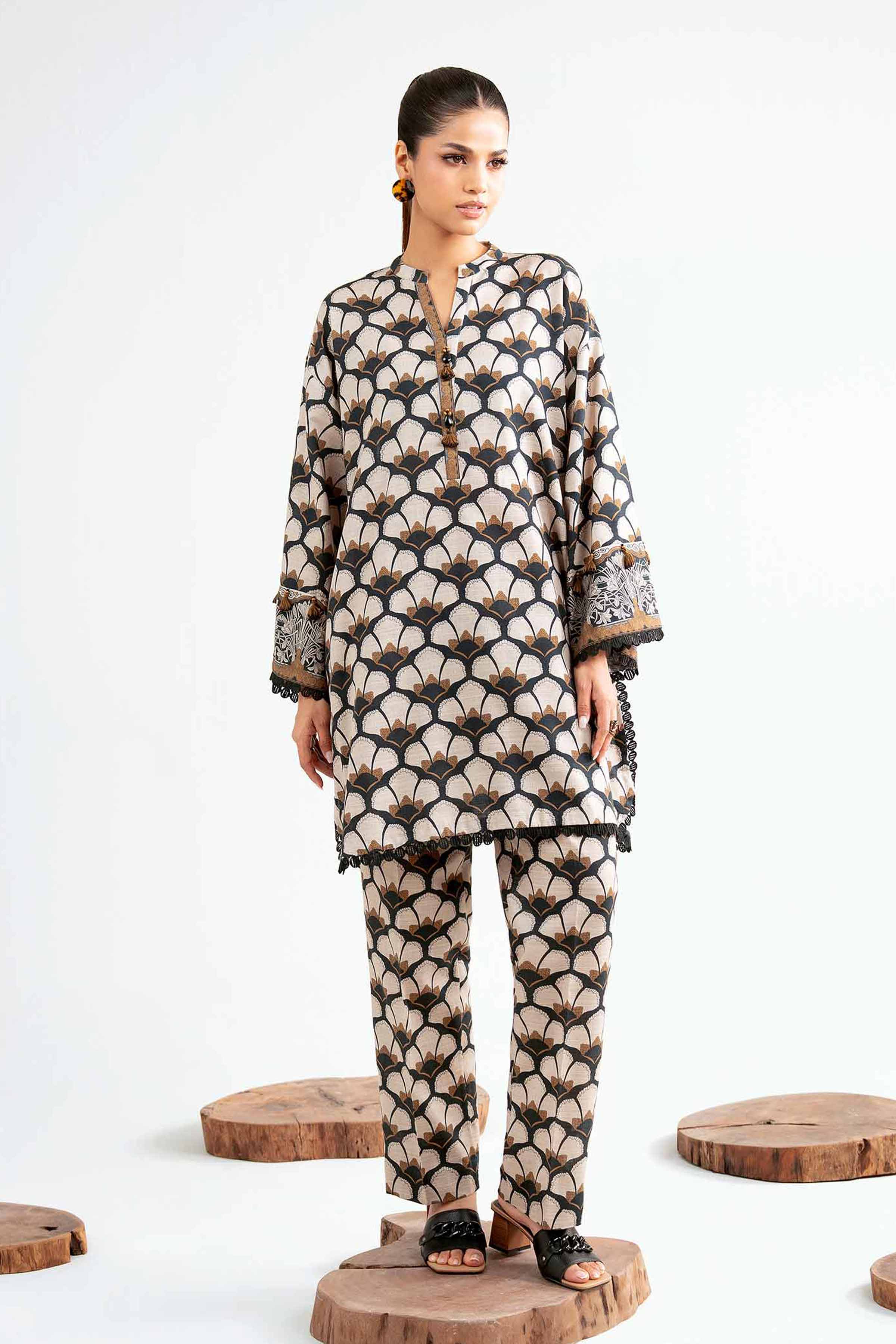 1 Piece - Digital Printed Loose Fabric - 42503993 for Women - Freedom To Buy Collection | Nishat | Shop Online