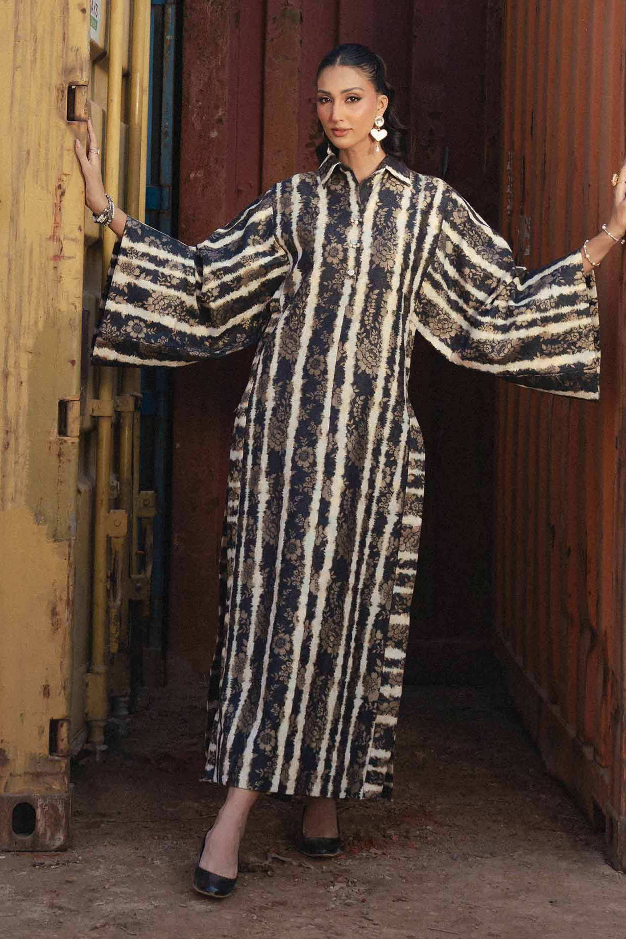 1 Piece - Digital Printed Loose Fabric - 42504070