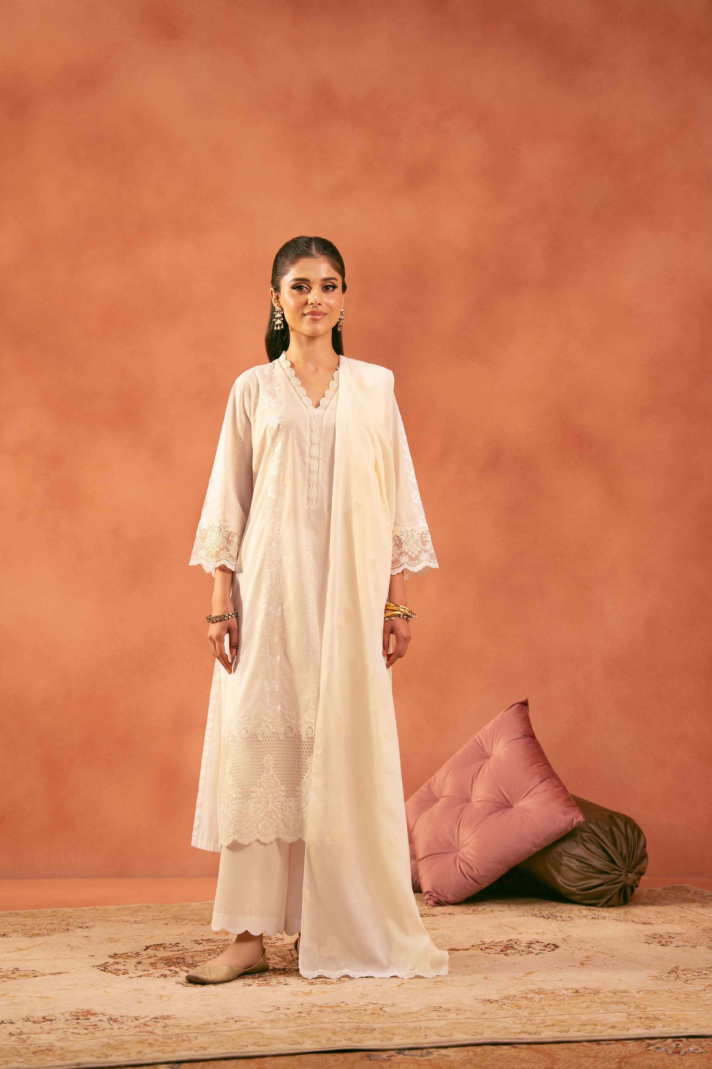 3 Piece - Embroidered Suit - 42519208