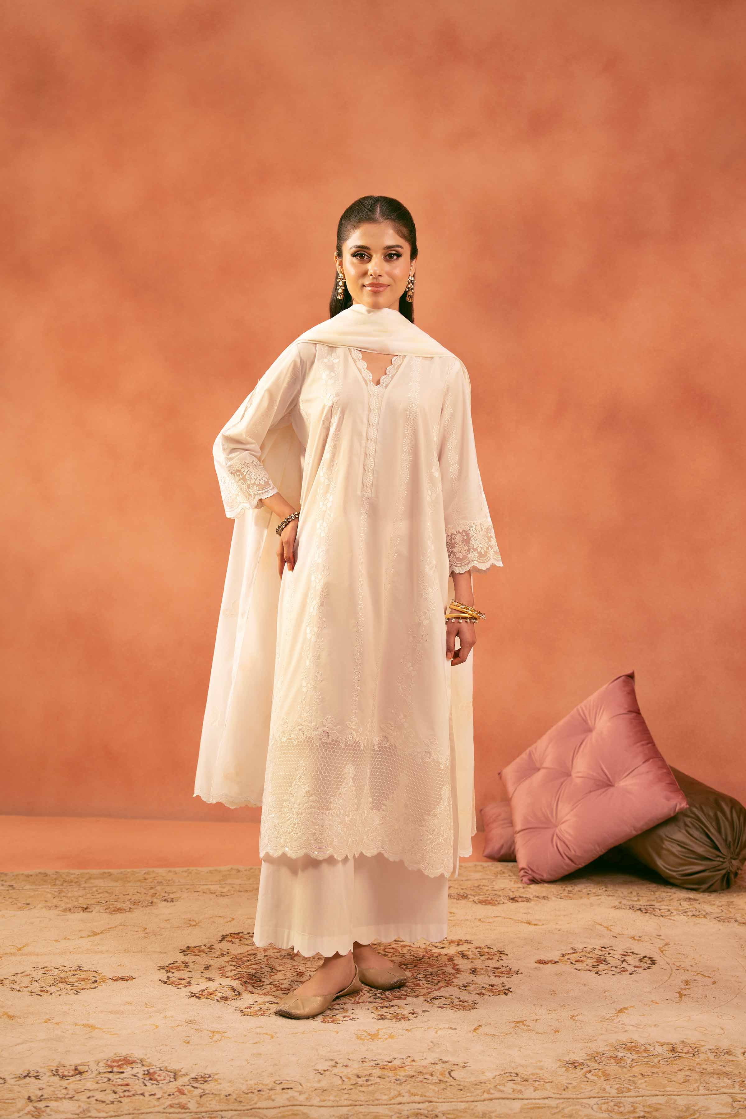 3 Piece - Embroidered Suit - 42519208