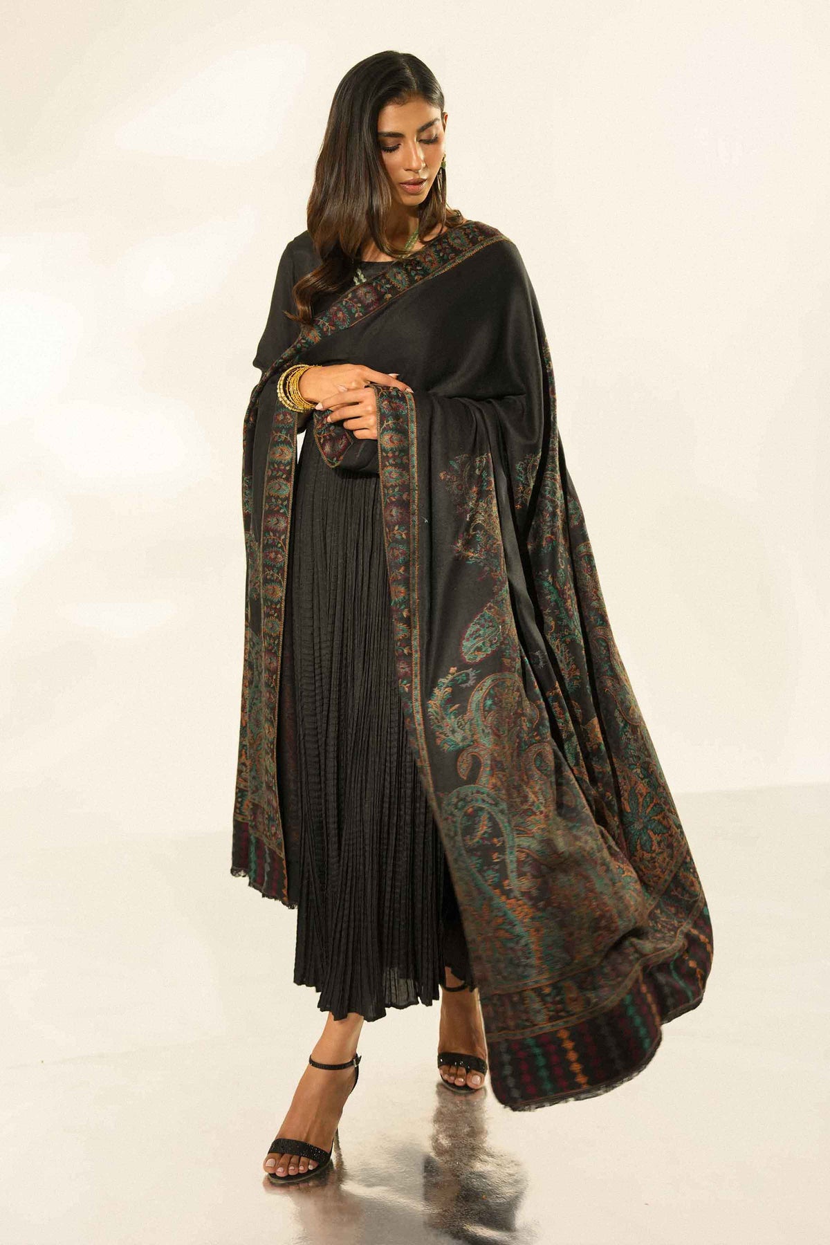 EMBROIDERED SHAWL - 42519482