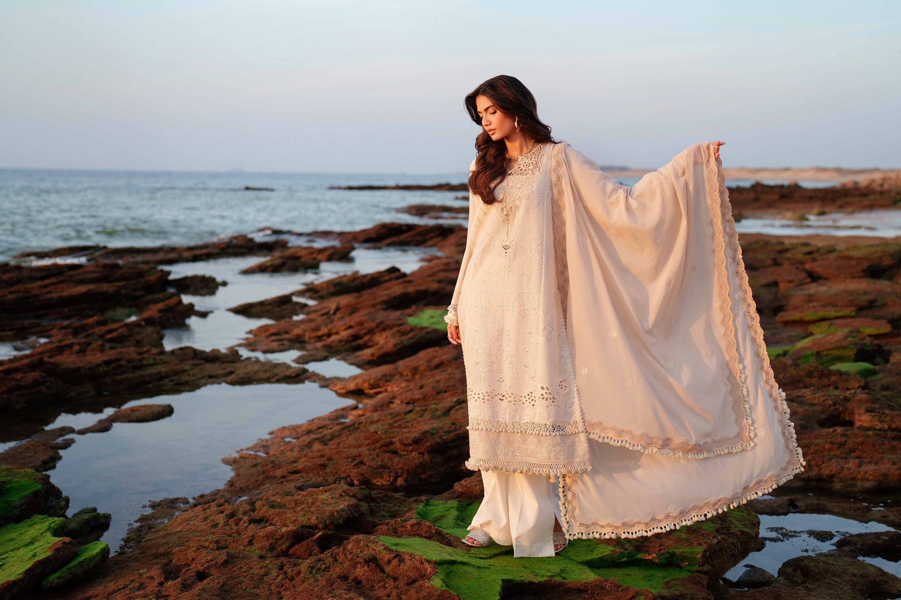 3 Piece - Embroidered Suit - 42601294