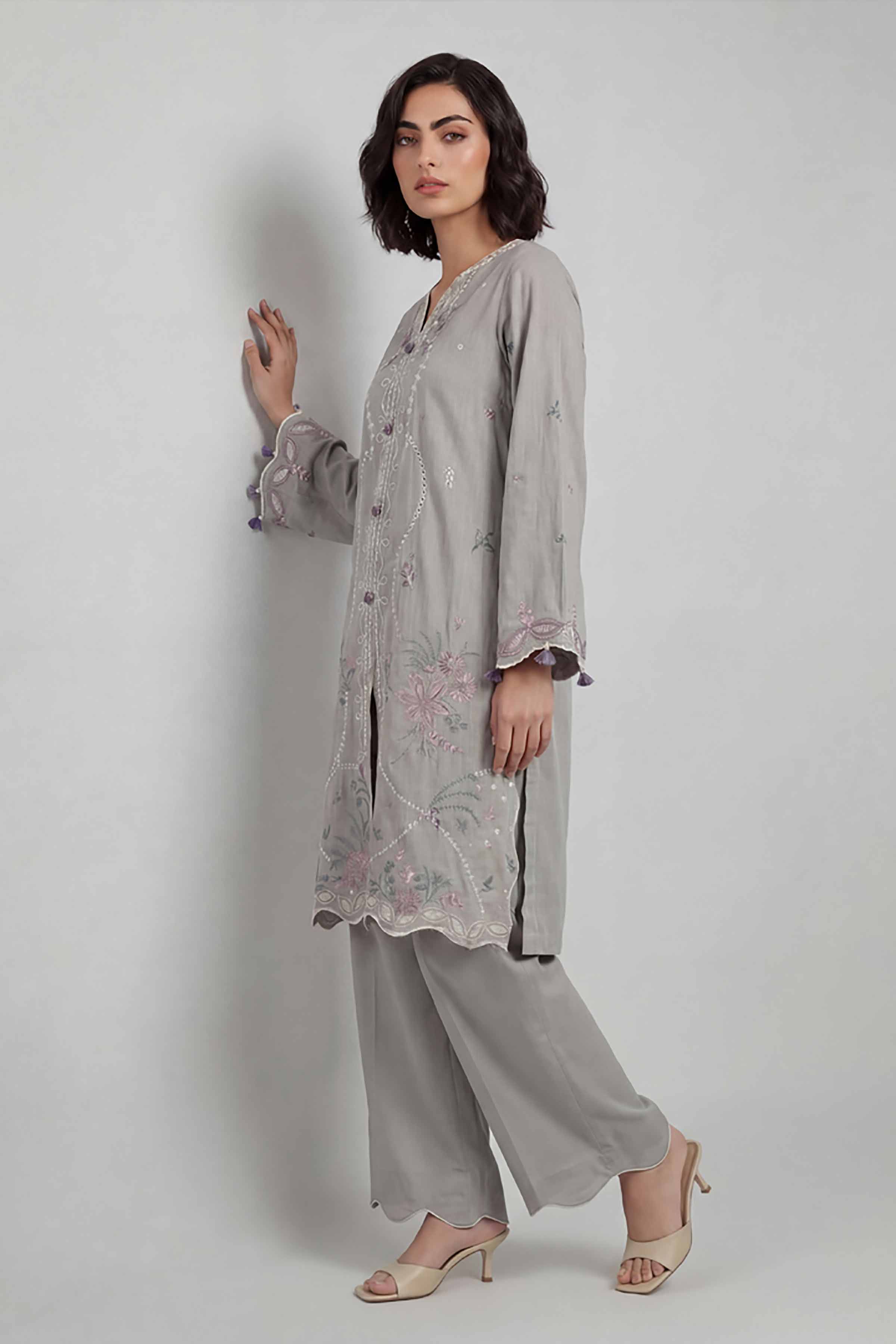 2 Piece - Embroidered Suit - 42601641