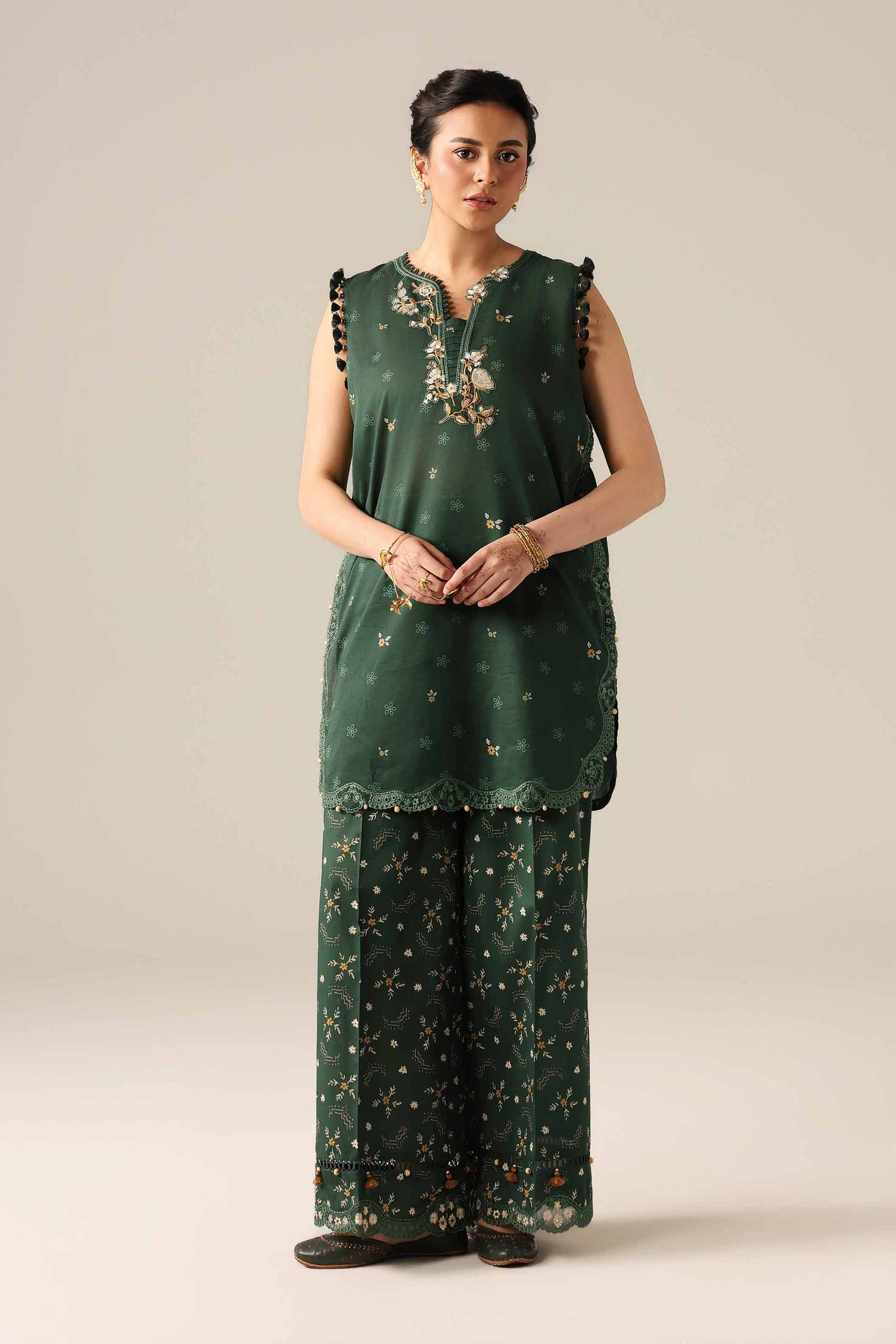 2 Piece - Printed Embroidered Suit - 42601665