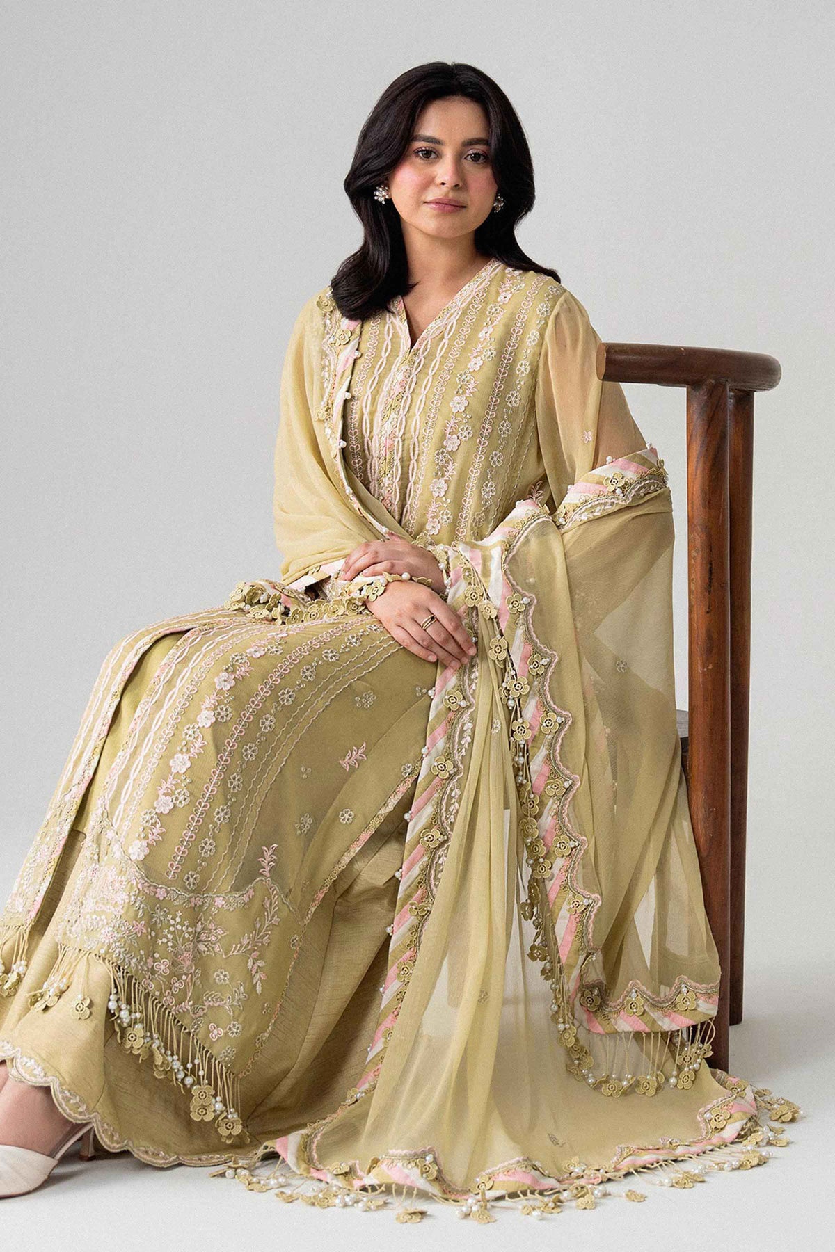 3 Piece - Embroidered Suit - 42601714
