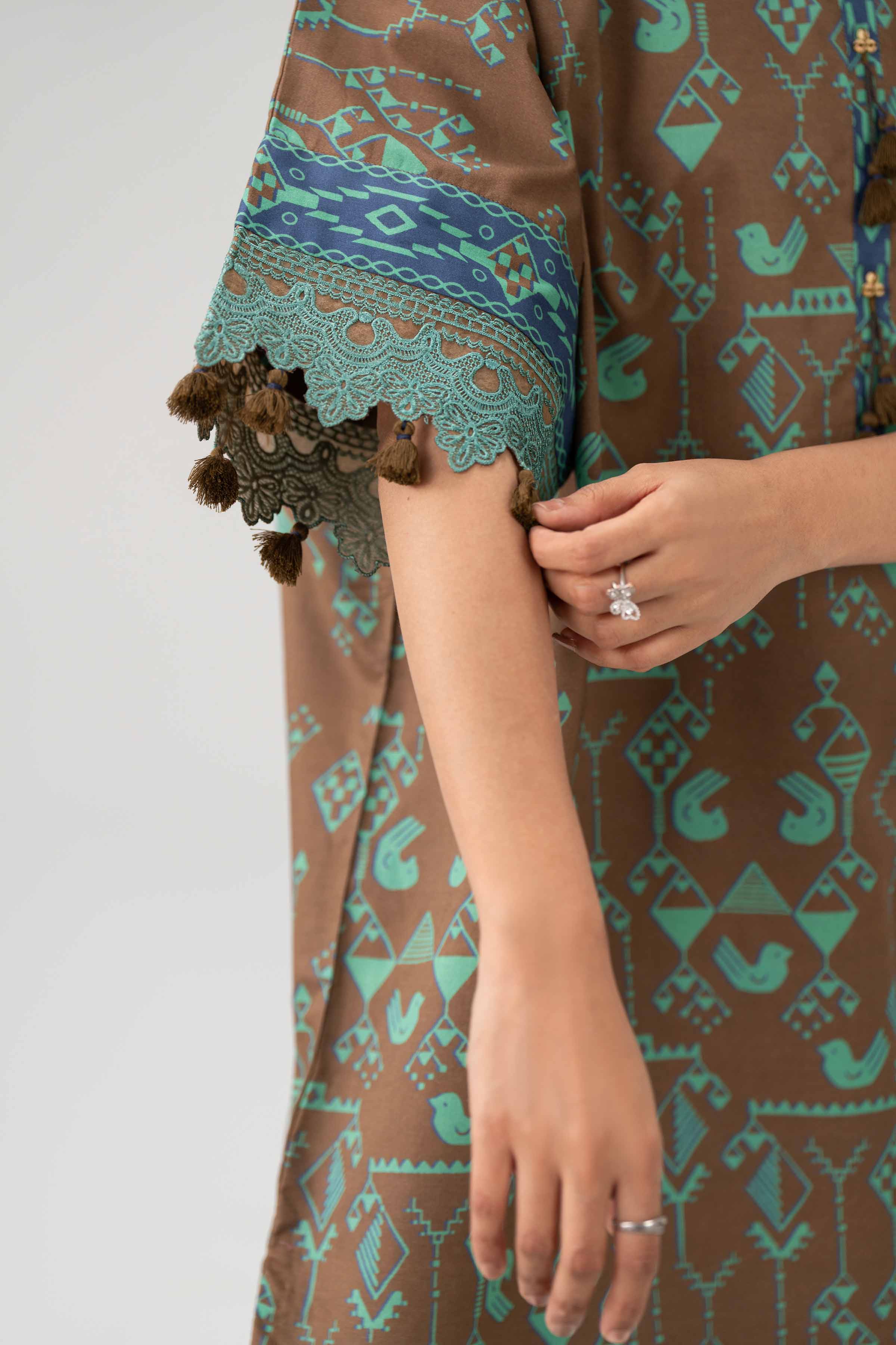 2 Piece - Printed Embroidered Suit - 42602055