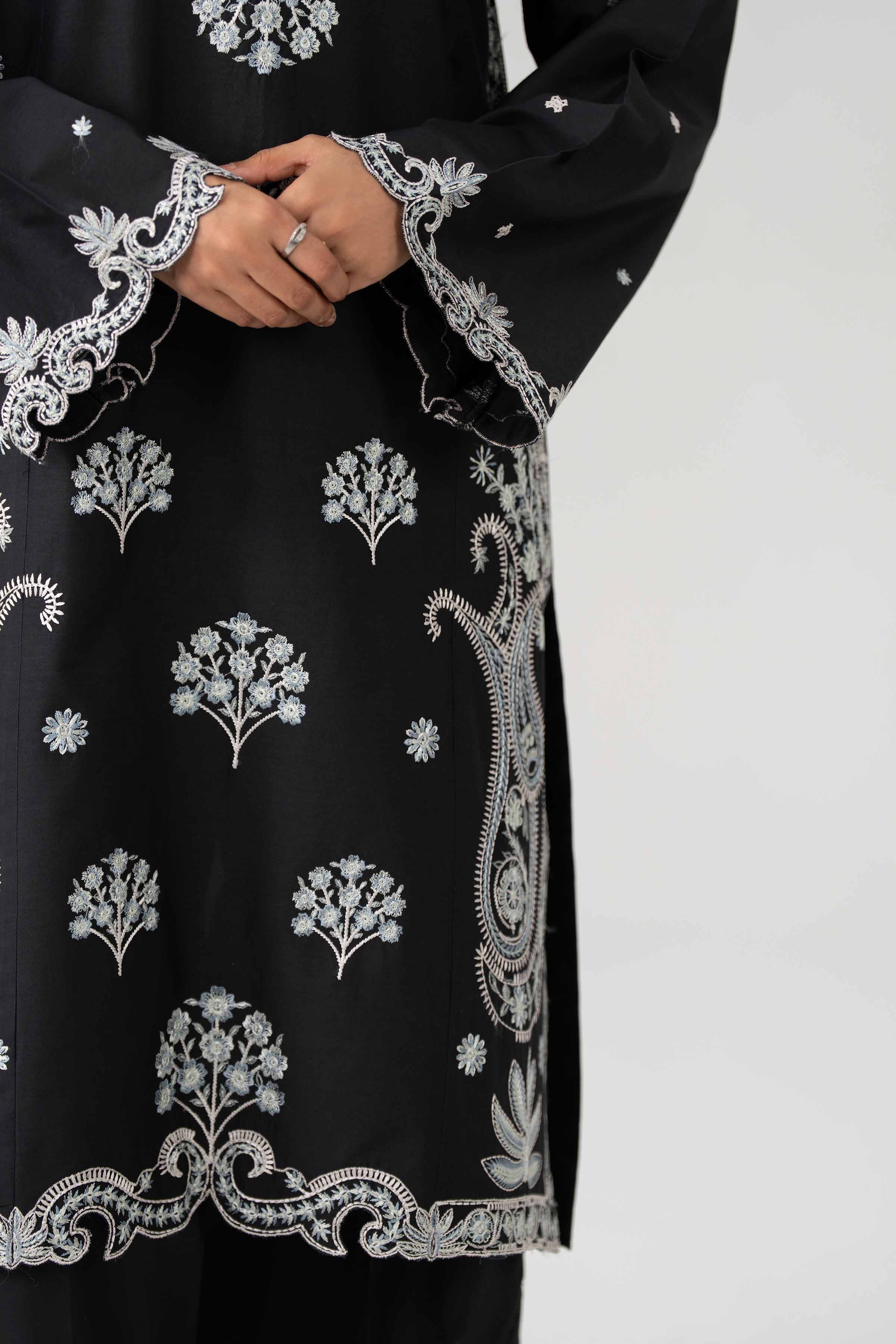 2 Piece - Embroidered Suit - 42602074