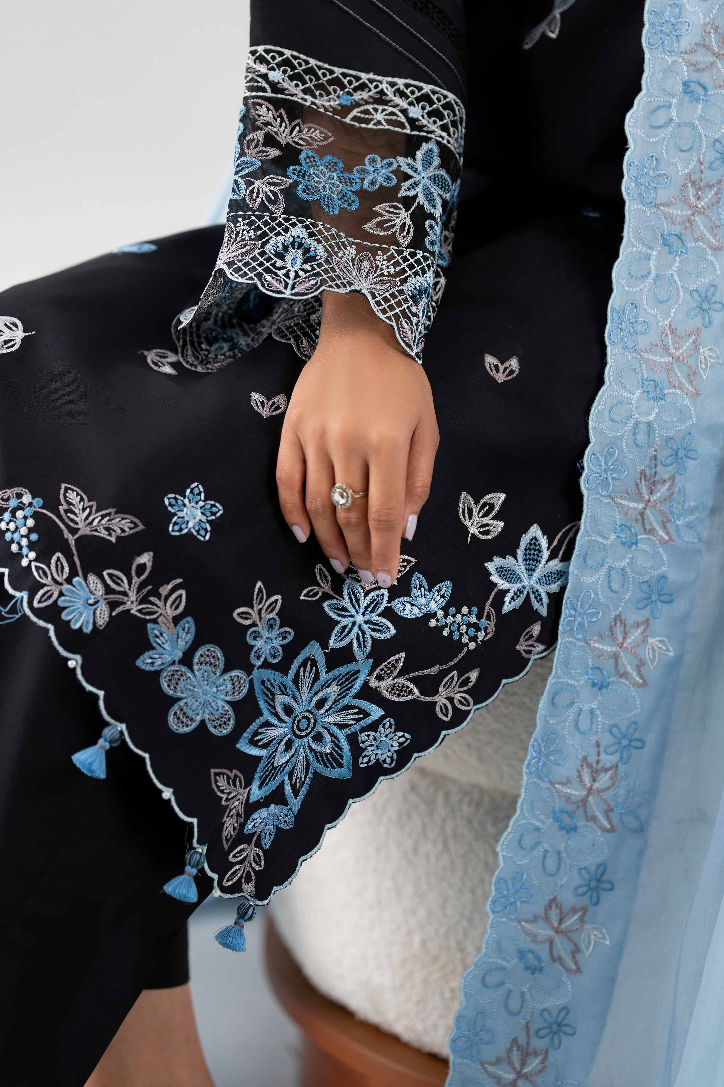 3 Piece - Embroidered Suit - 42602255