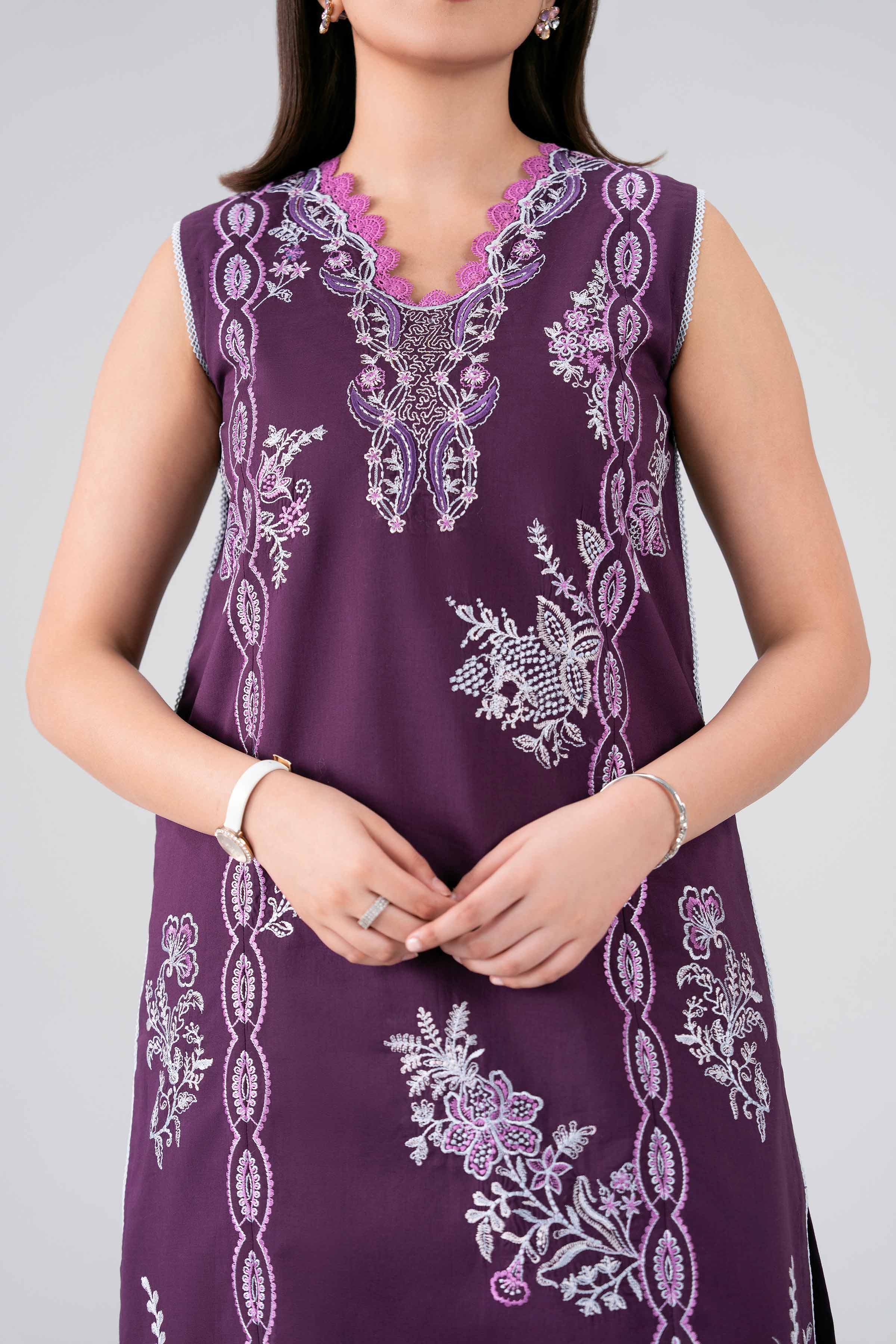 3 Piece - Embroidered Suit - 42602261