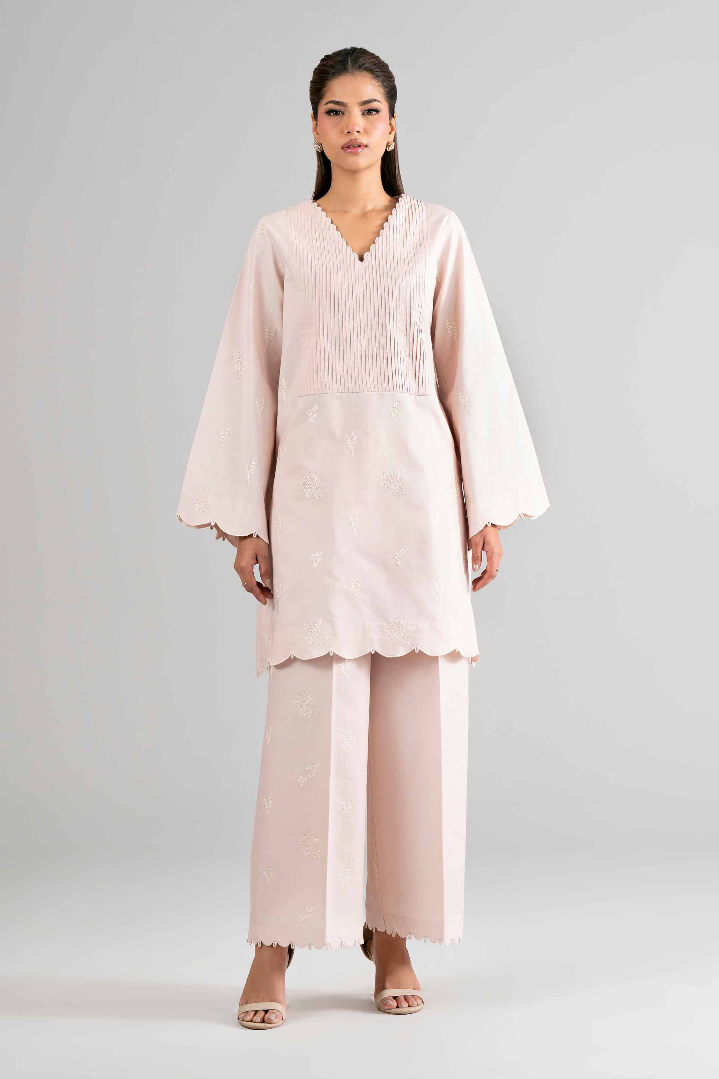 1 Piece - Dyed Embroidered Loose Fabric - 42602506