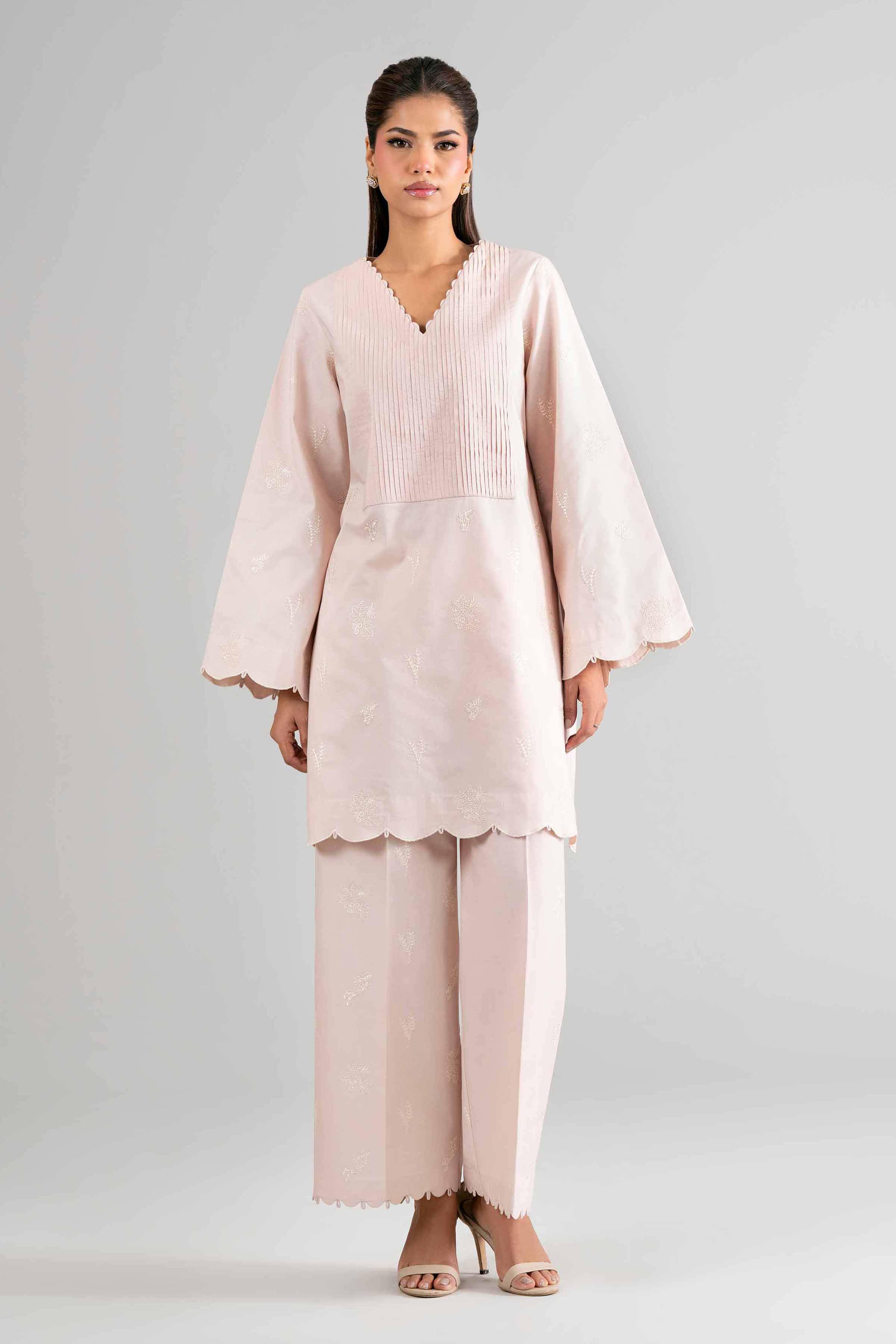 1 Piece - Dyed Embroidered Loose Fabric - 42602506