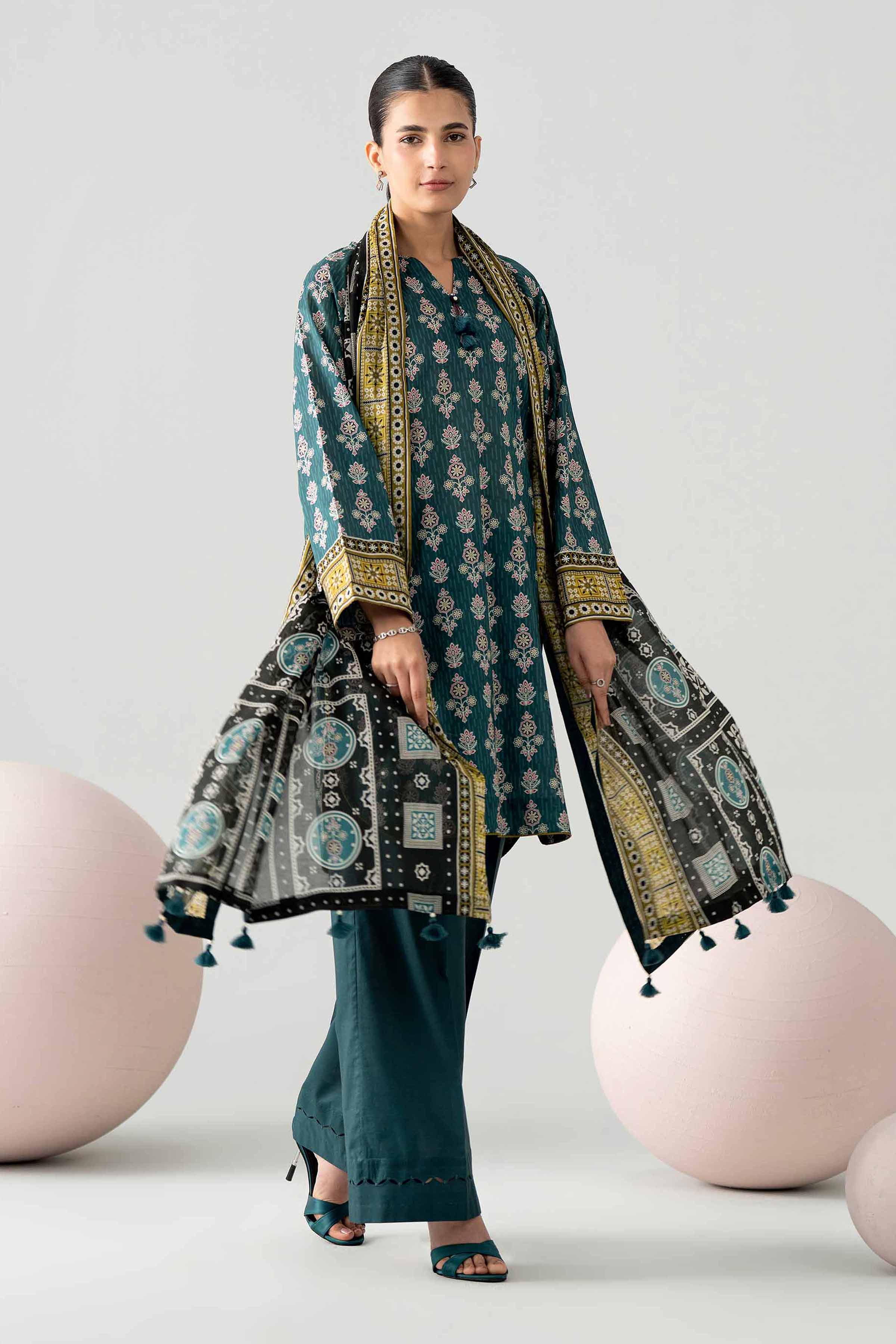 3 Piece - Printed Loose Fabric - 42602578 for Women - Freedom To Buy Collection | Nishat | Shop Online