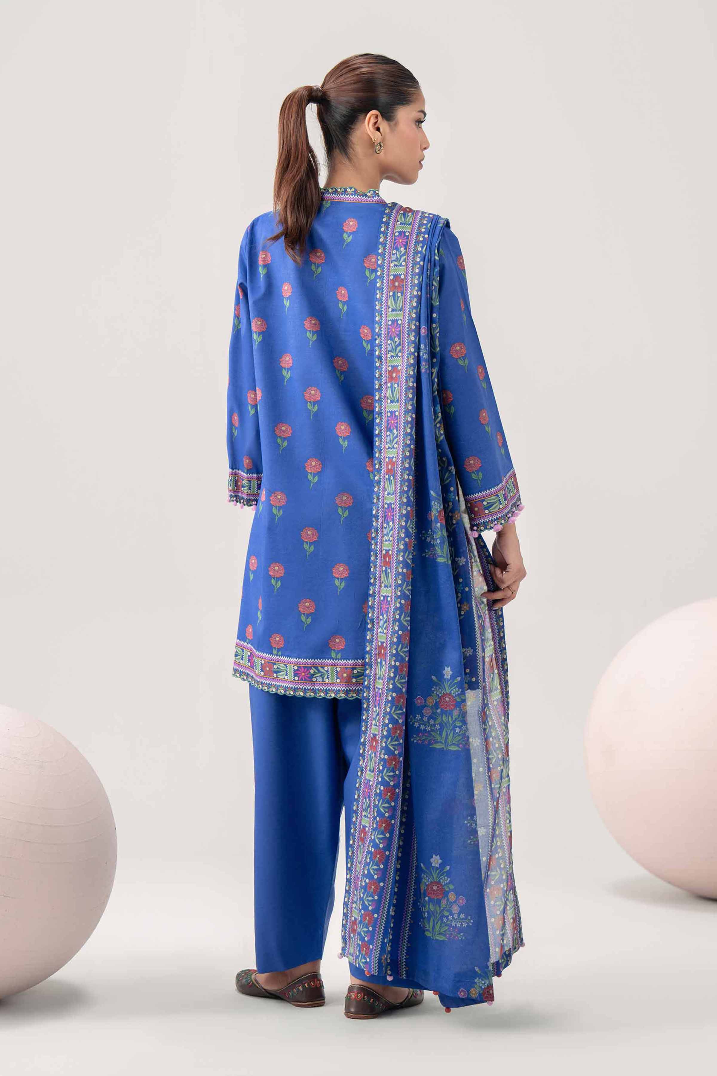 3 Piece - Printed Loose Fabric - 42602582 for Women - Freedom To Buy Collection | Nishat | Shop Online