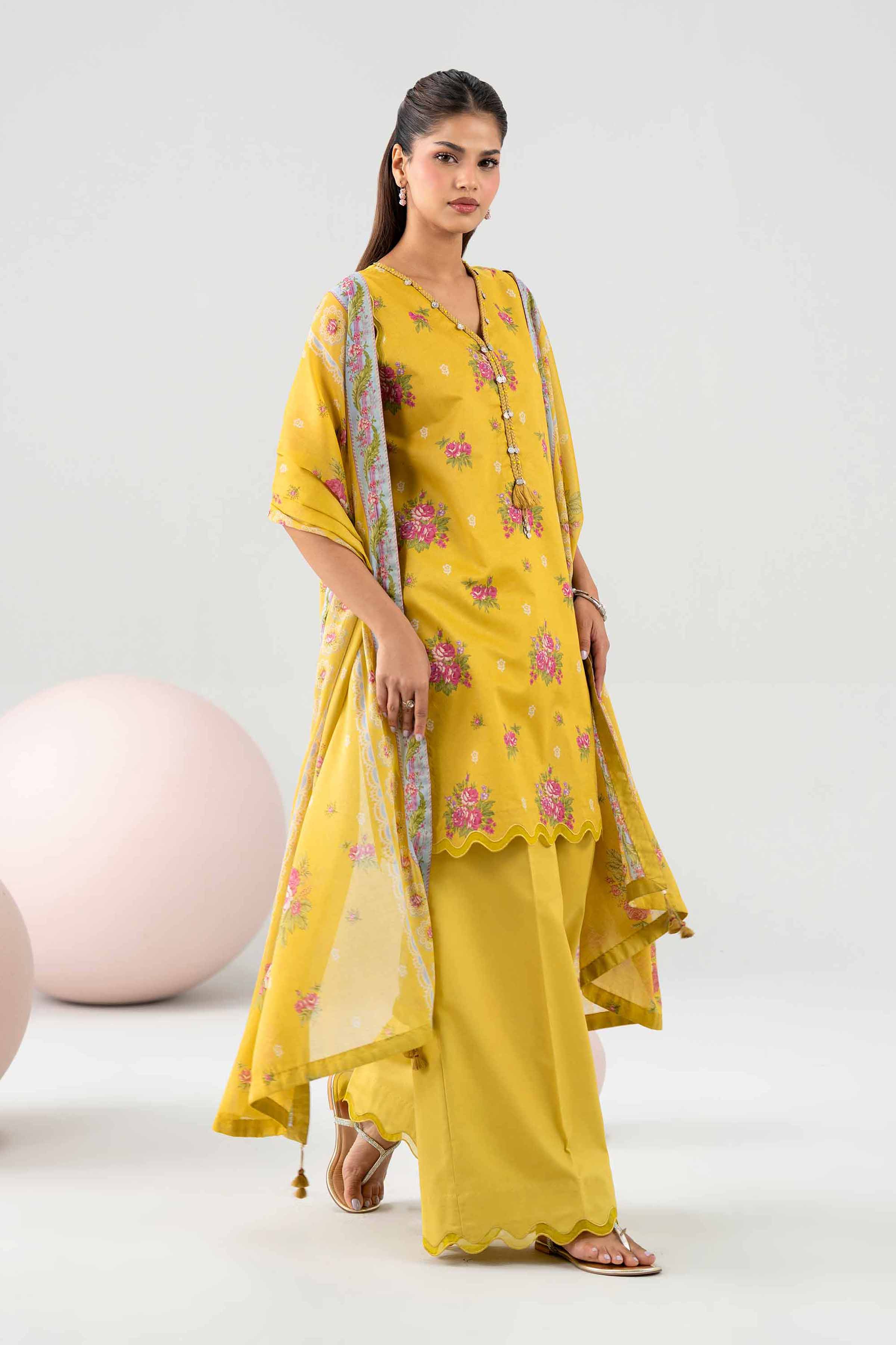 3 Piece - Printed Loose Fabric - 42602680 for Women - Freedom To Buy Collection | Nishat | Shop Online