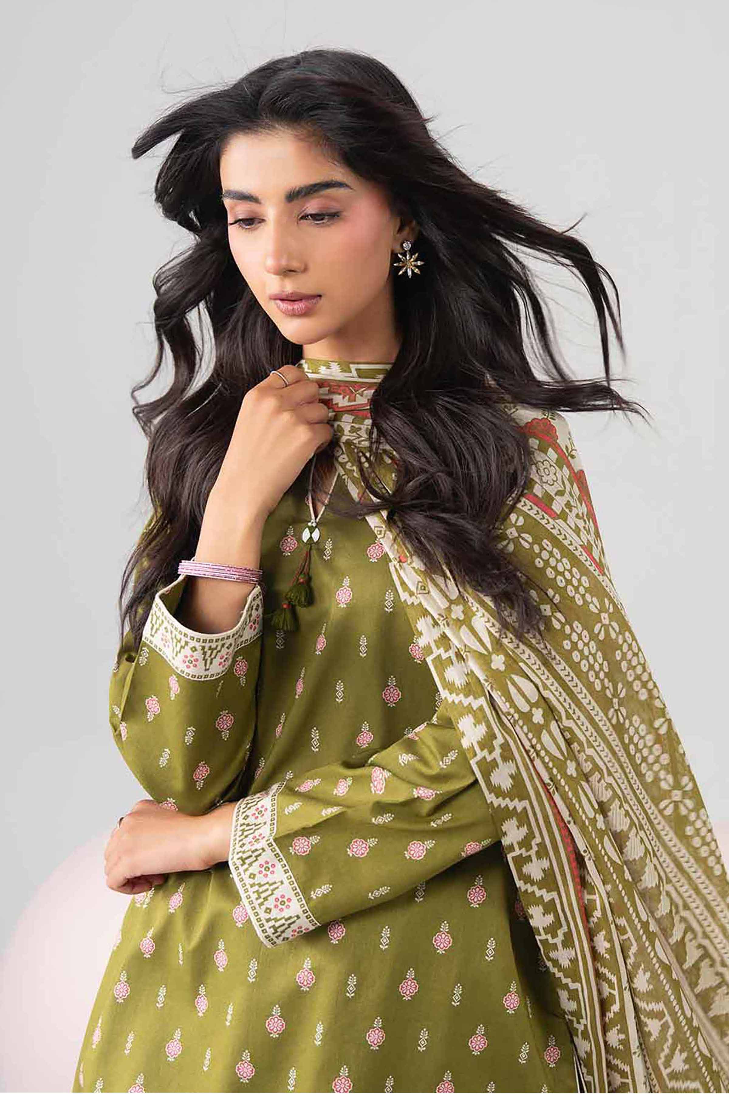 3 Piece - Printed Loose Fabric - 42602685 for Women - Freedom To Buy Collection | Nishat | Shop Online