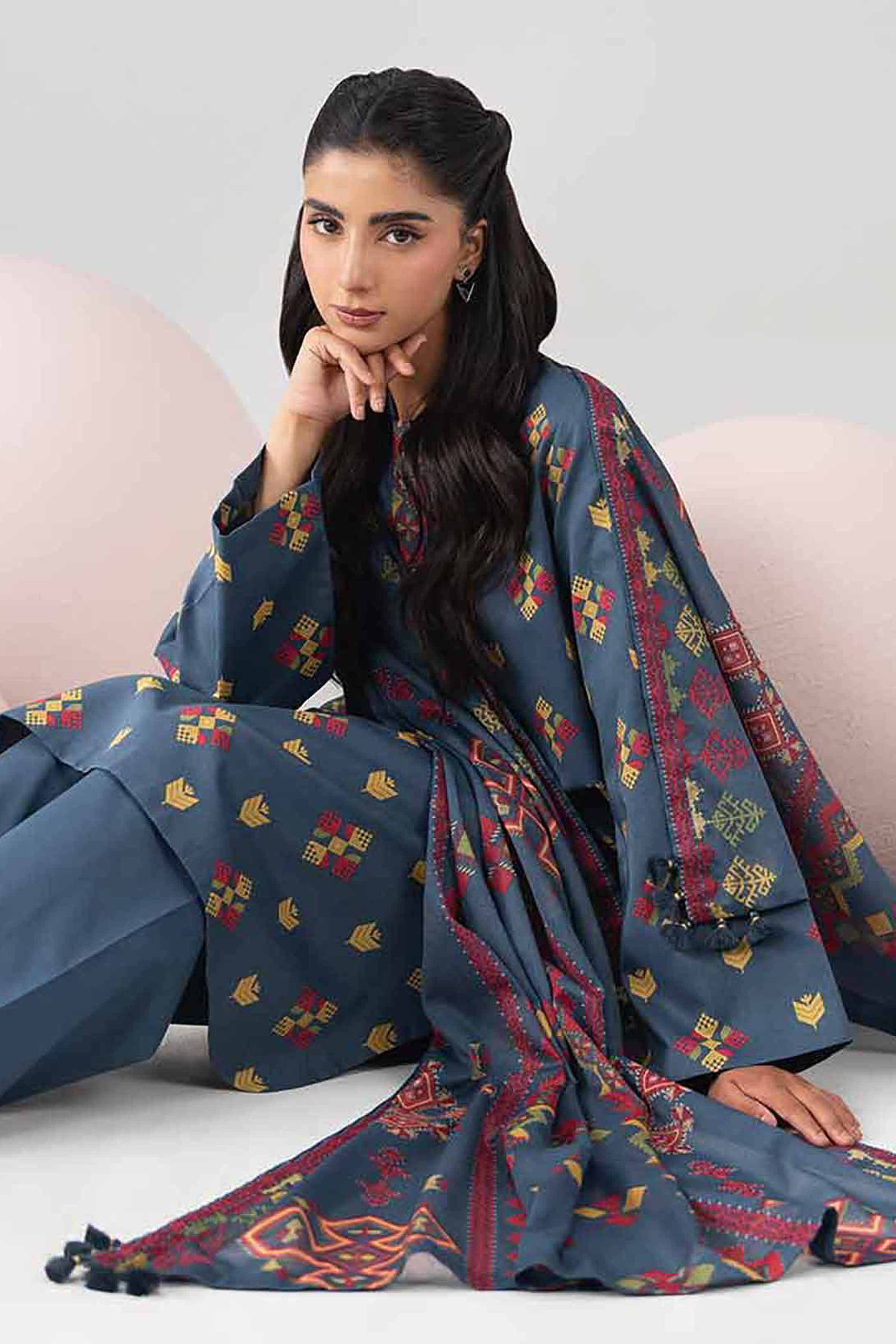 3 Piece - Printed Loose Fabric - 42602696 for Women - Freedom To Buy Collection | Nishat | Shop Online