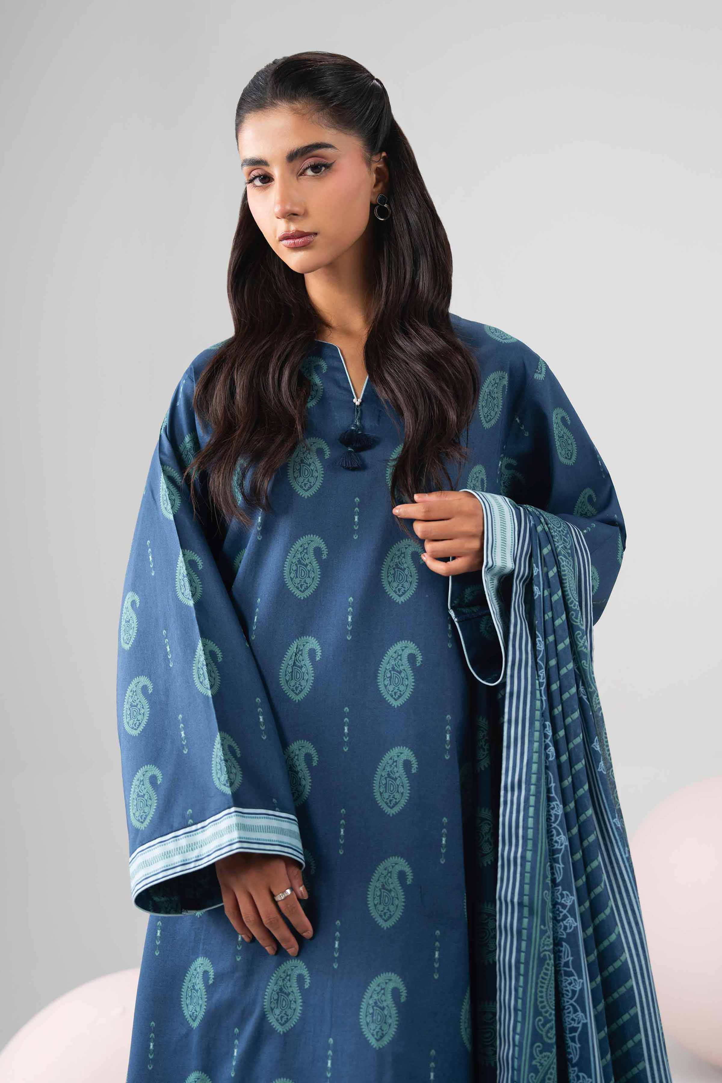 3 Piece - Printed Loose Fabric - 42602698 for Women - Freedom To Buy Collection | Nishat | Shop Online