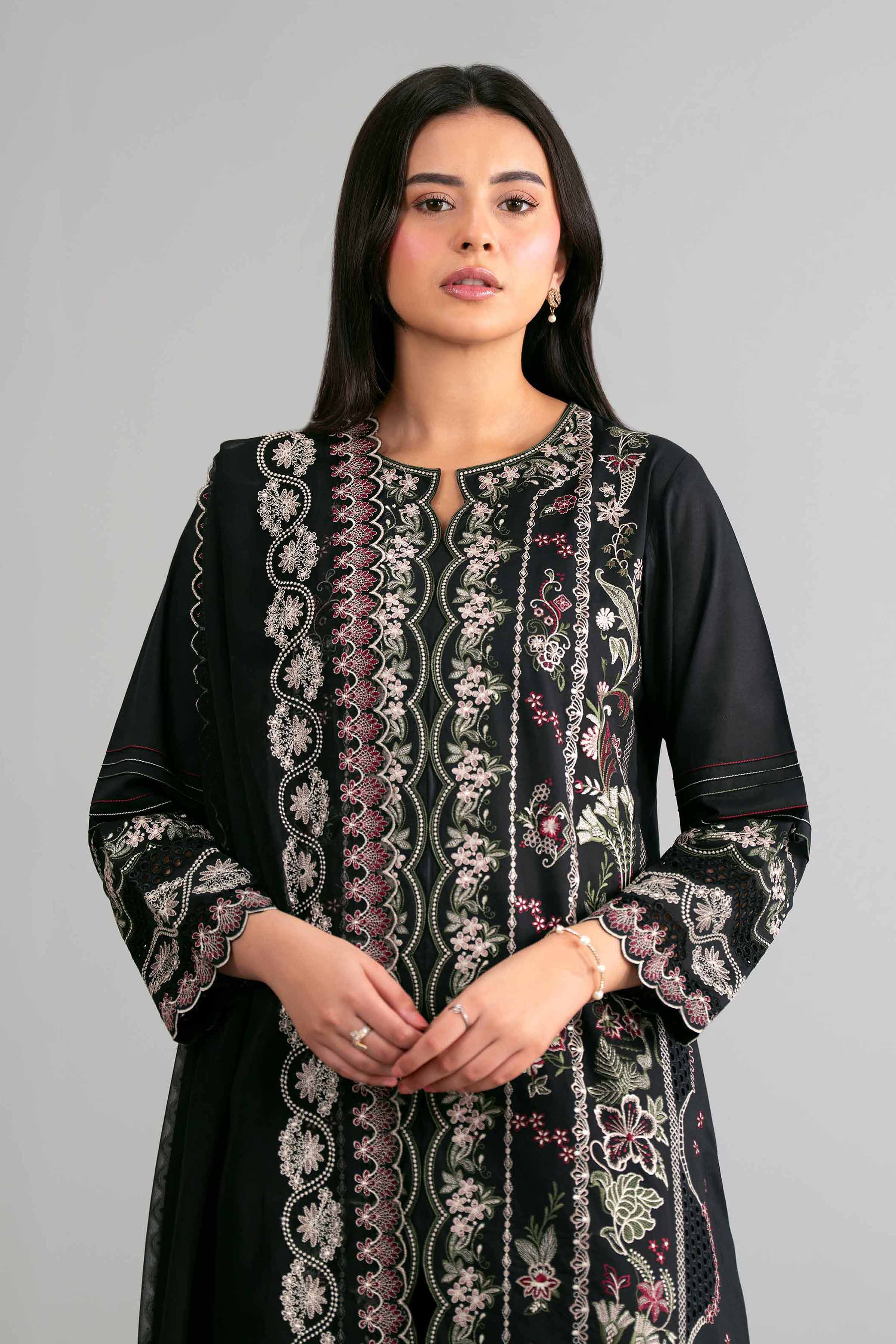 3 Piece - Embroidered Suit - 42619527