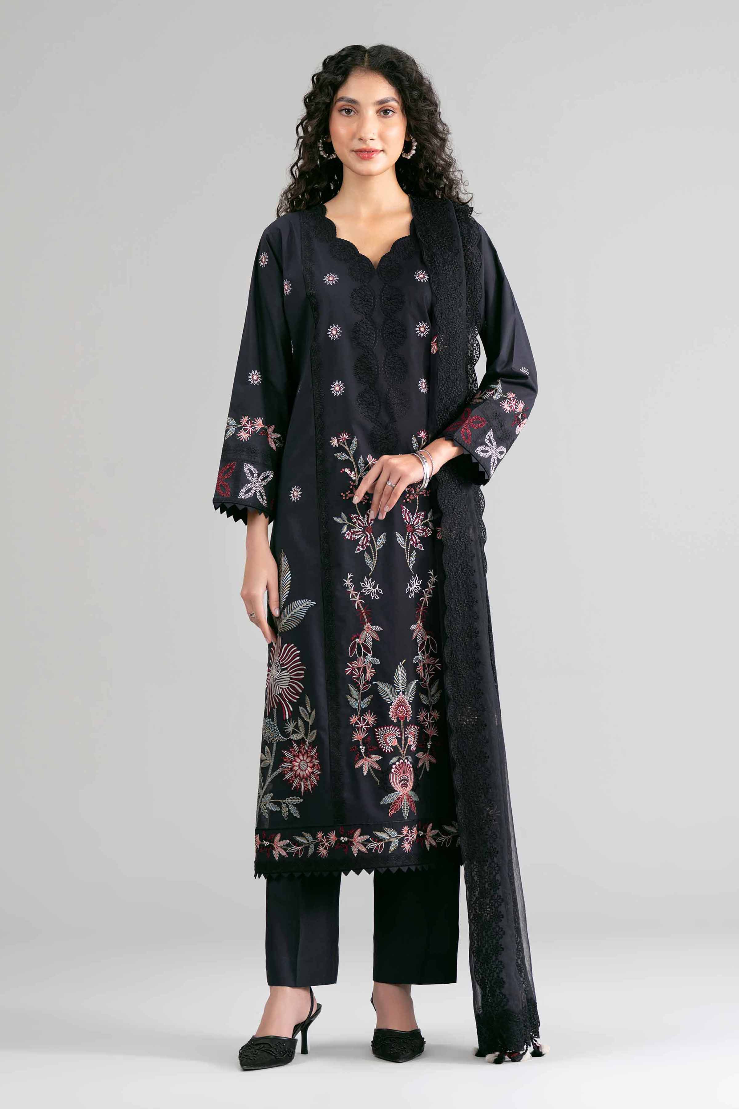 3 Piece - Embroidered Suit - 42619529