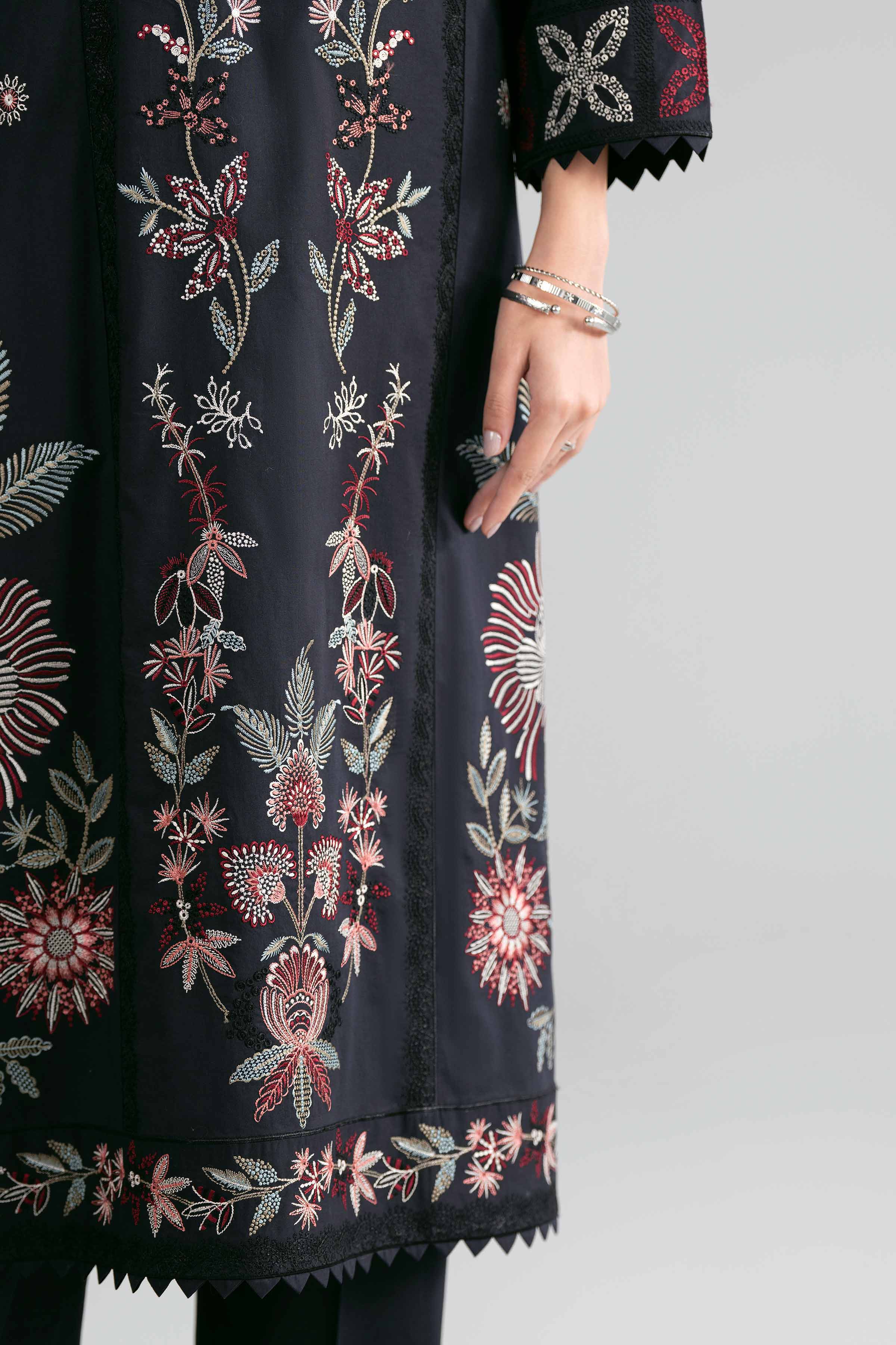 3 Piece - Embroidered Suit - 42619529