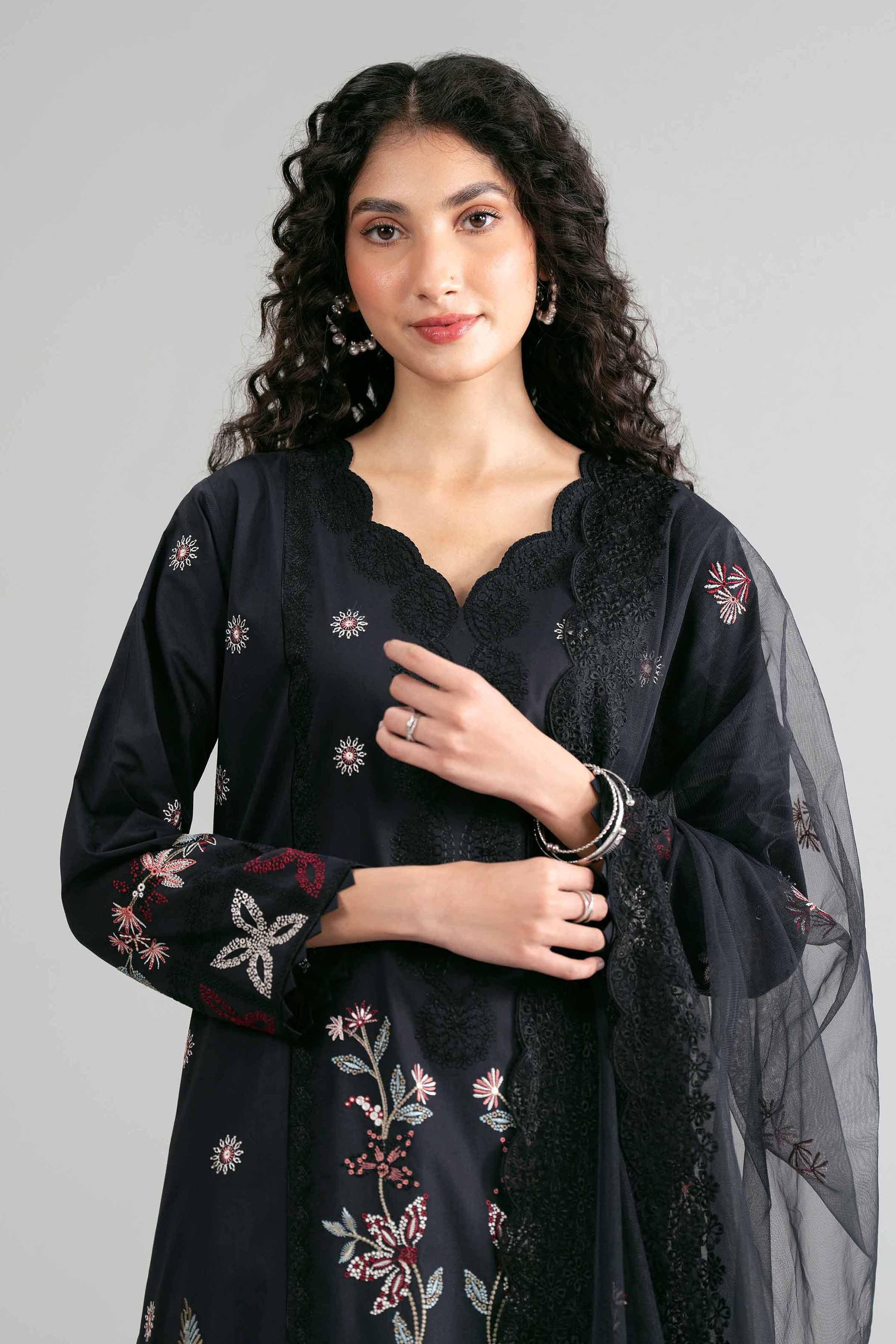 3 Piece - Embroidered Suit - 42619529
