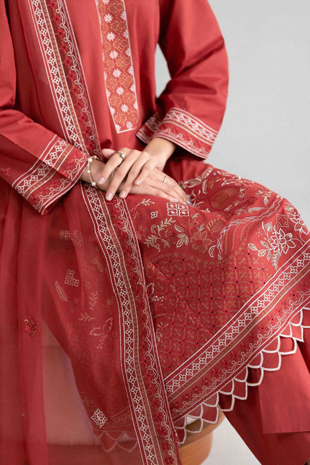 3 Piece - Embroidered Suit - 42619539