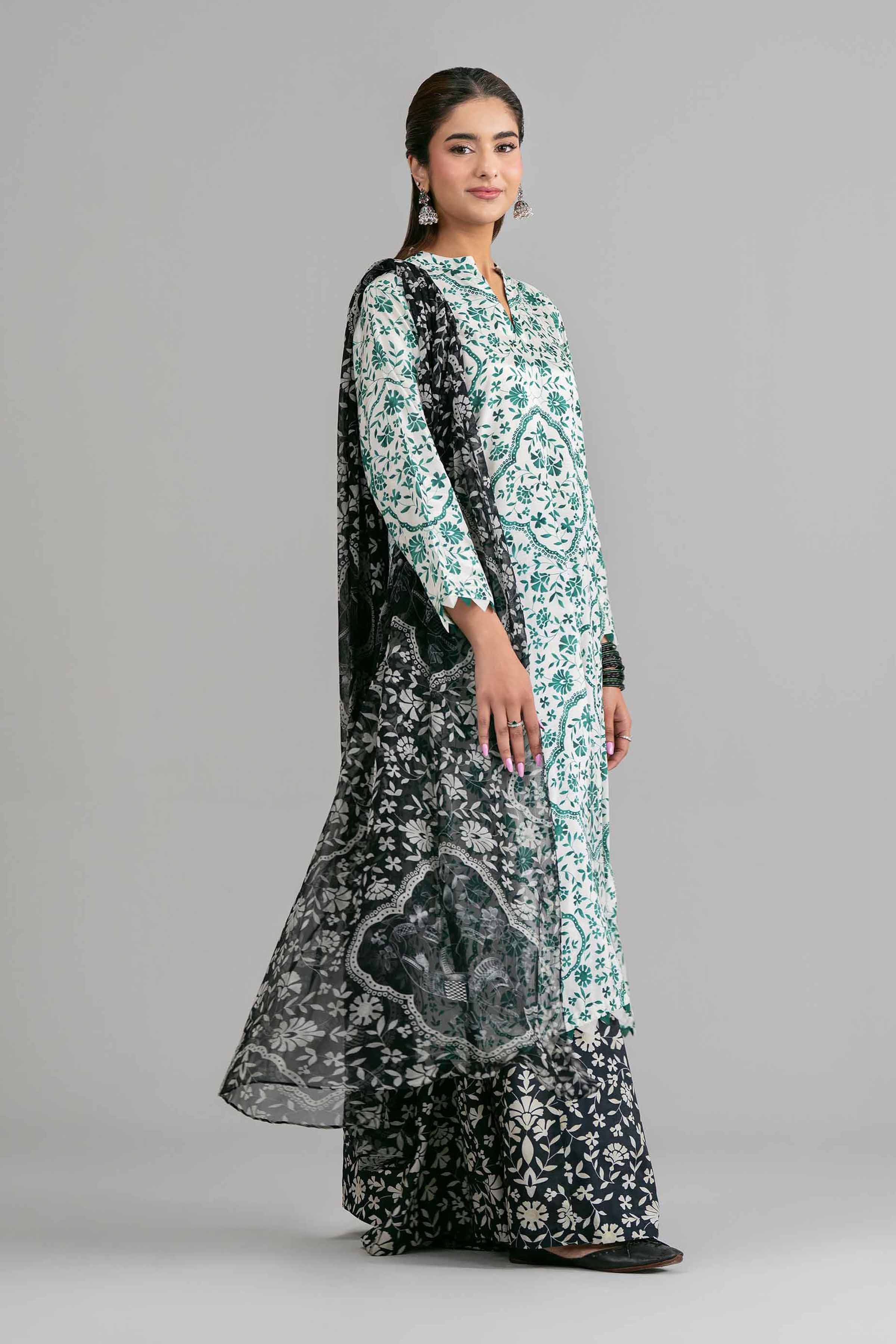 3 Piece - Printed Loose Fabric - 42619938 for Women - Freedom To Buy Collection | Nishat | Shop Online