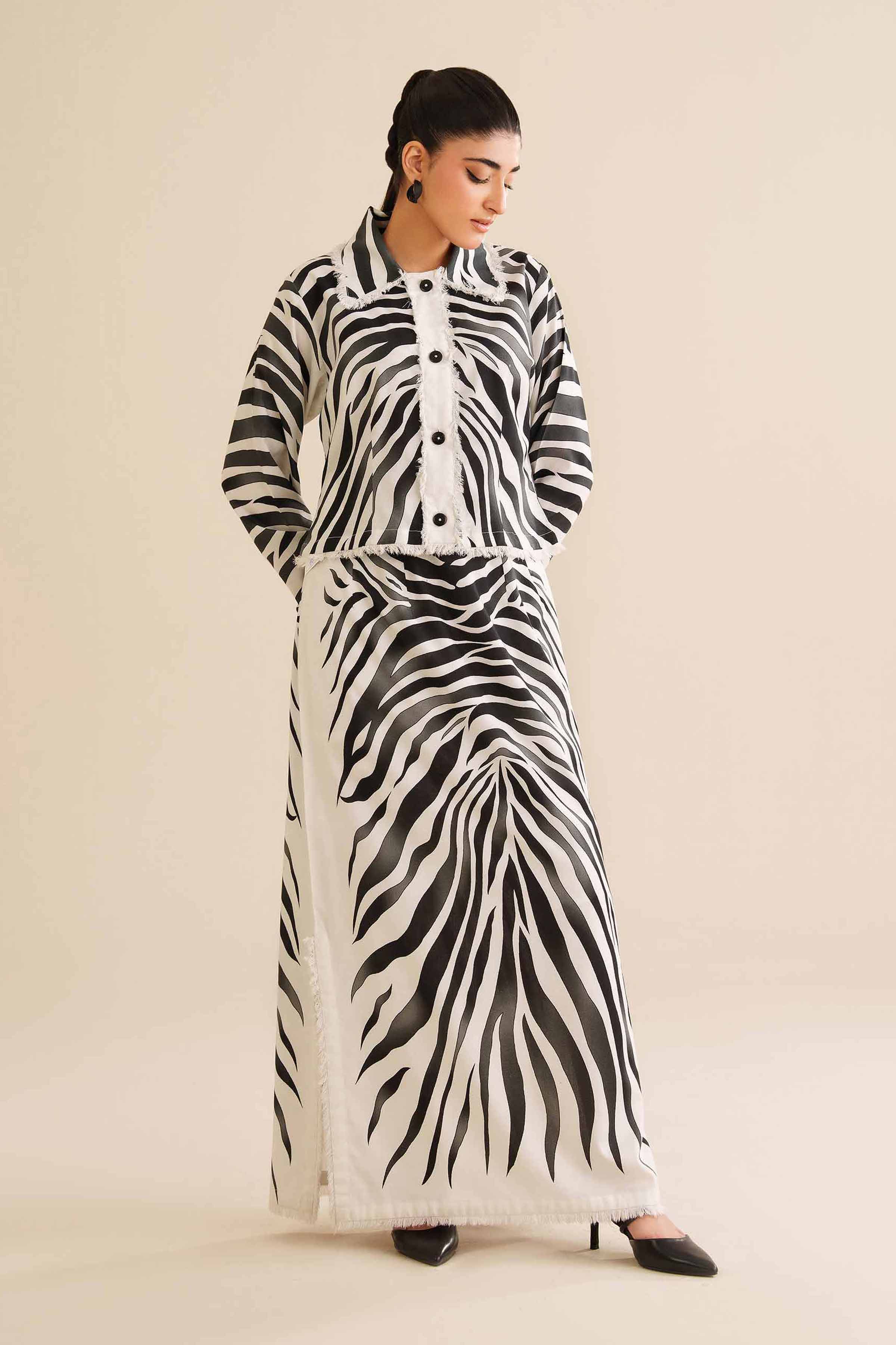 2 Piece - Printed Suit - FW25-13 for Women - Pret Collection | Nishat | Shop Online