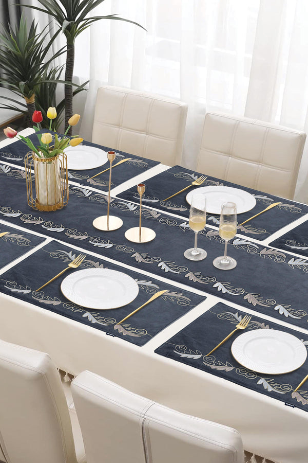 Holiday Table Runner Set - 7 Piece